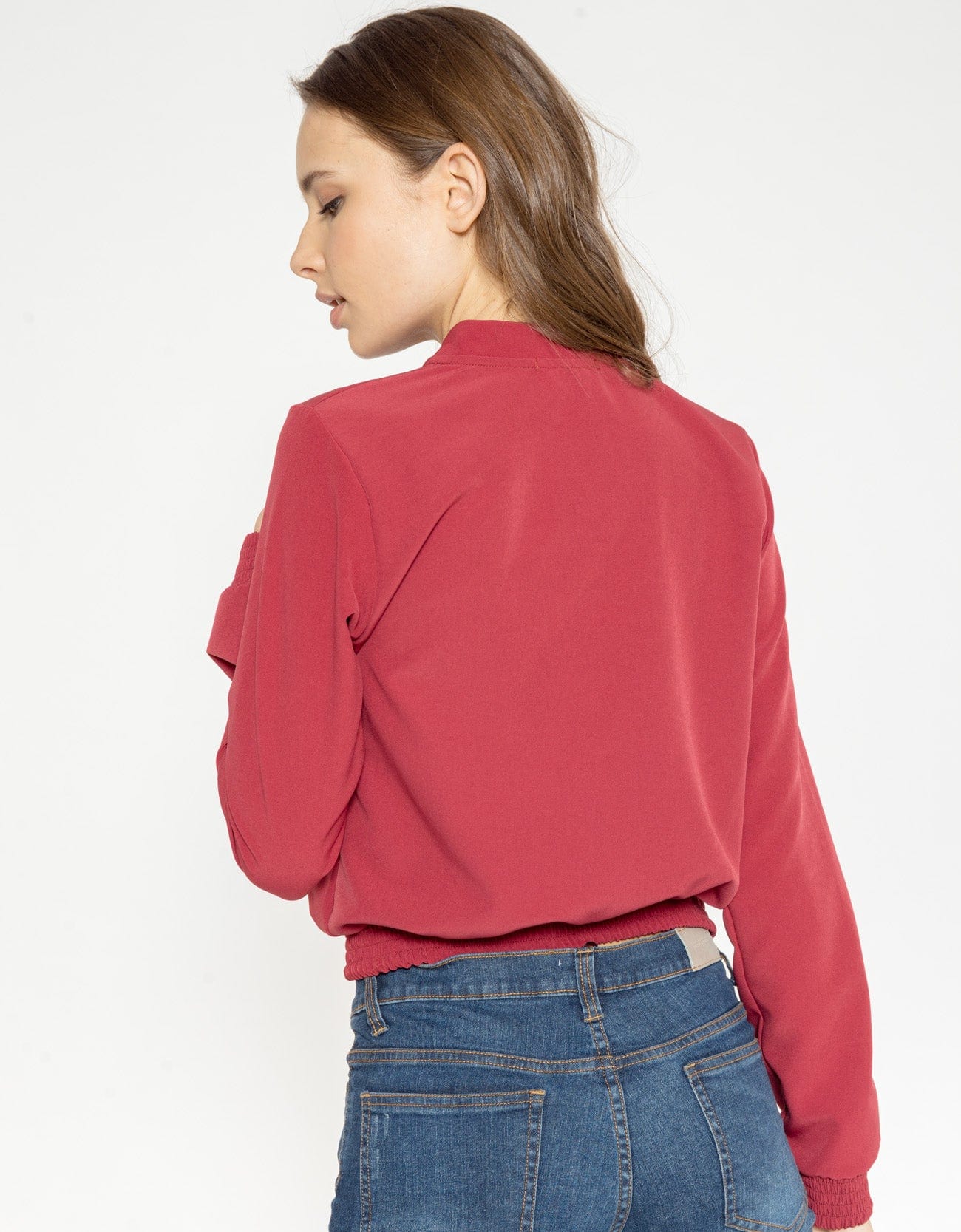 شانا جاكيت قصير سادة بسحاب كم طويل شيري