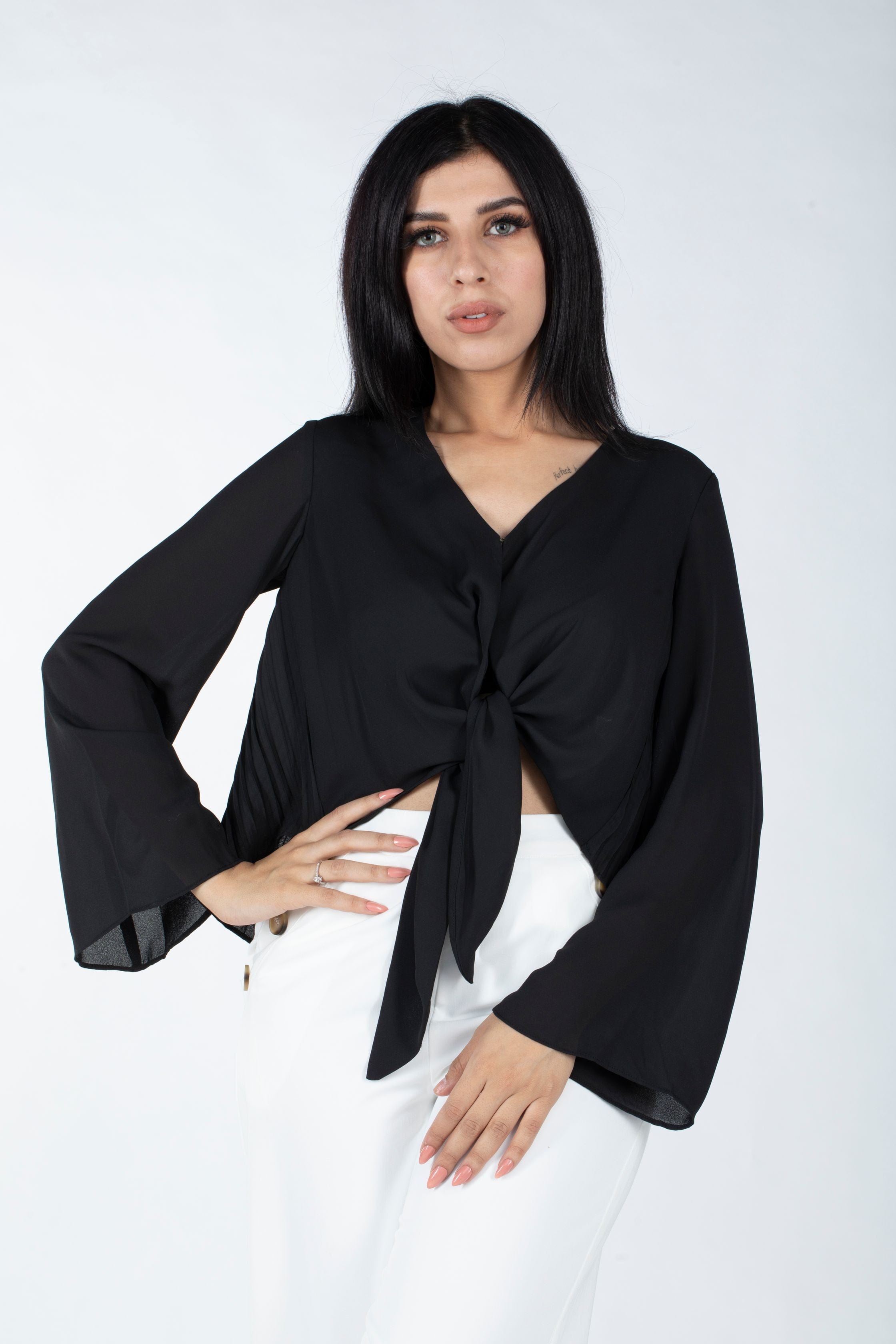 نتشي كارديجان سادة لف بأكمام طويلة واسعة