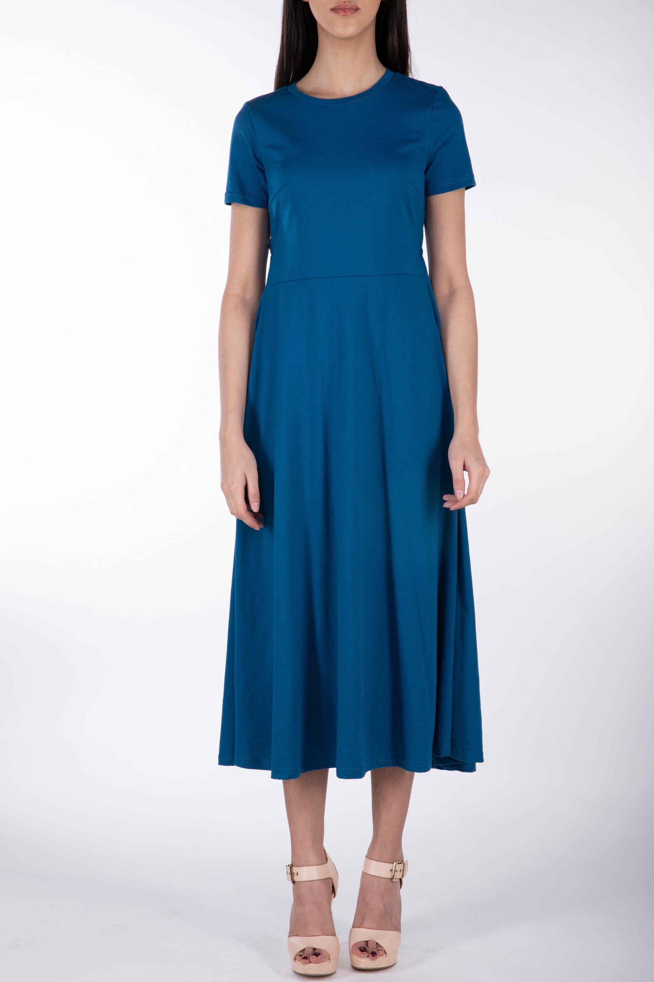 كيتشن فستان ميدي كاجوال مفتوح الظهر كم قصير