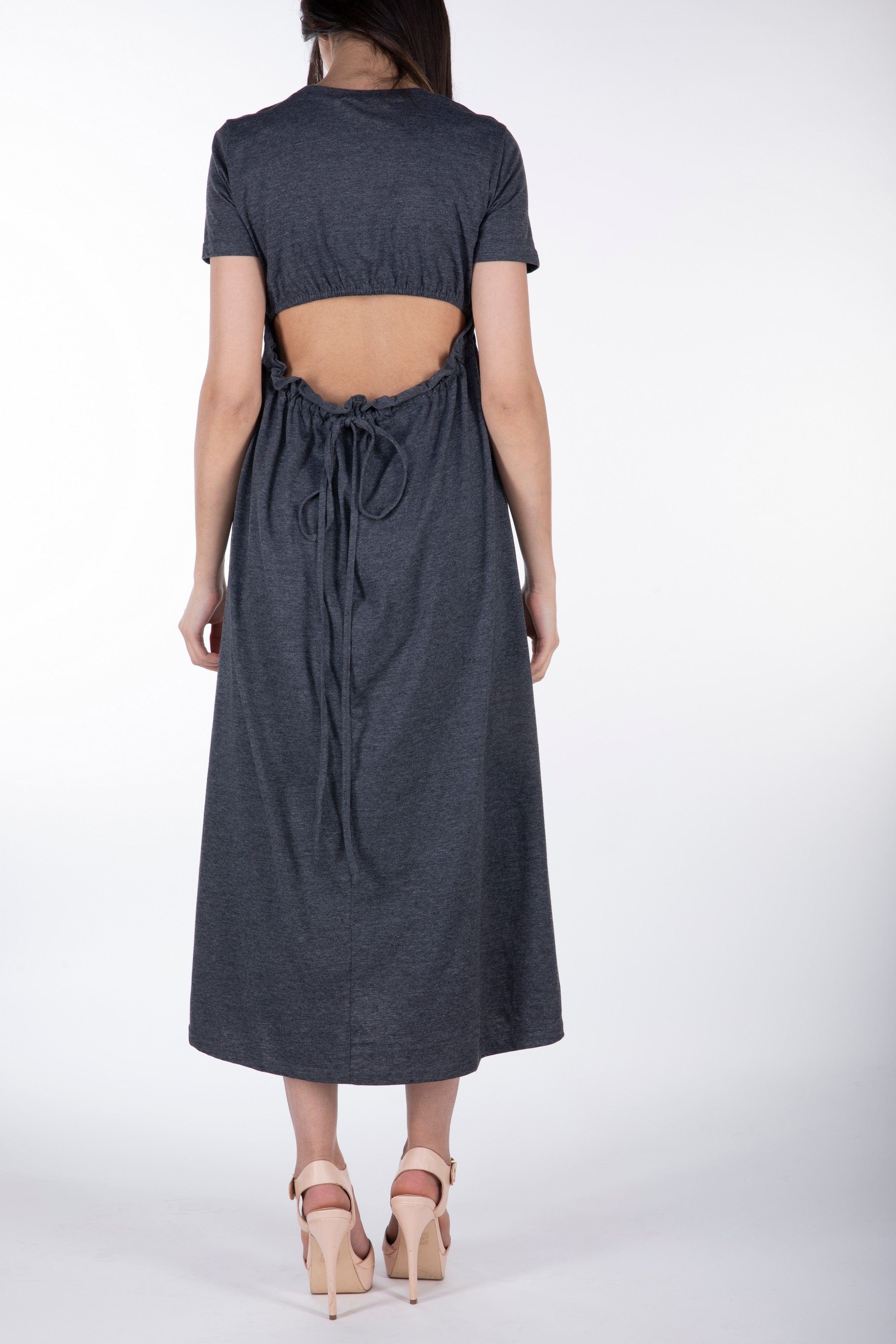 كيتشن فستان ميدي كاجوال مفتوح الظهر كم قصير