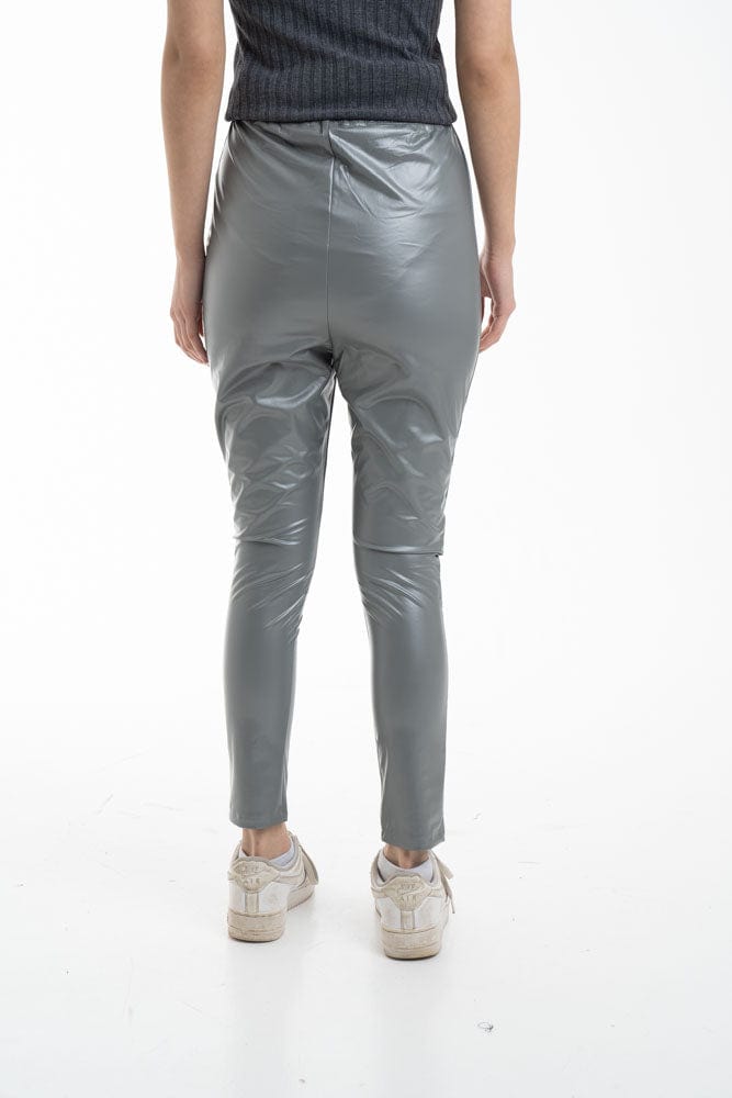 نتشي بنطال جلد نسائي بحجر طويل