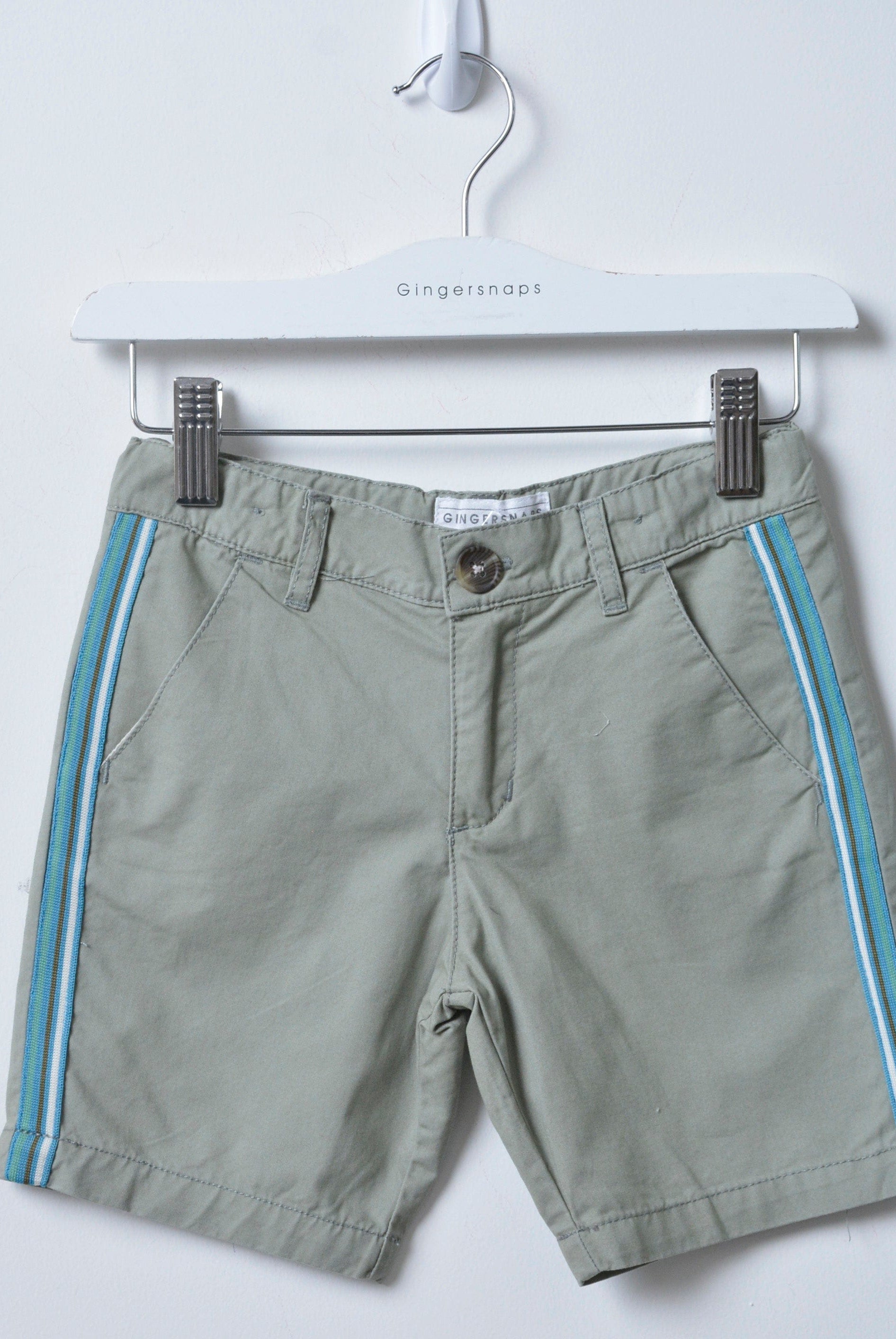 جينجرسنابس شورت أولادي مزين بخطين جانبين لون الأعشاب البحرية