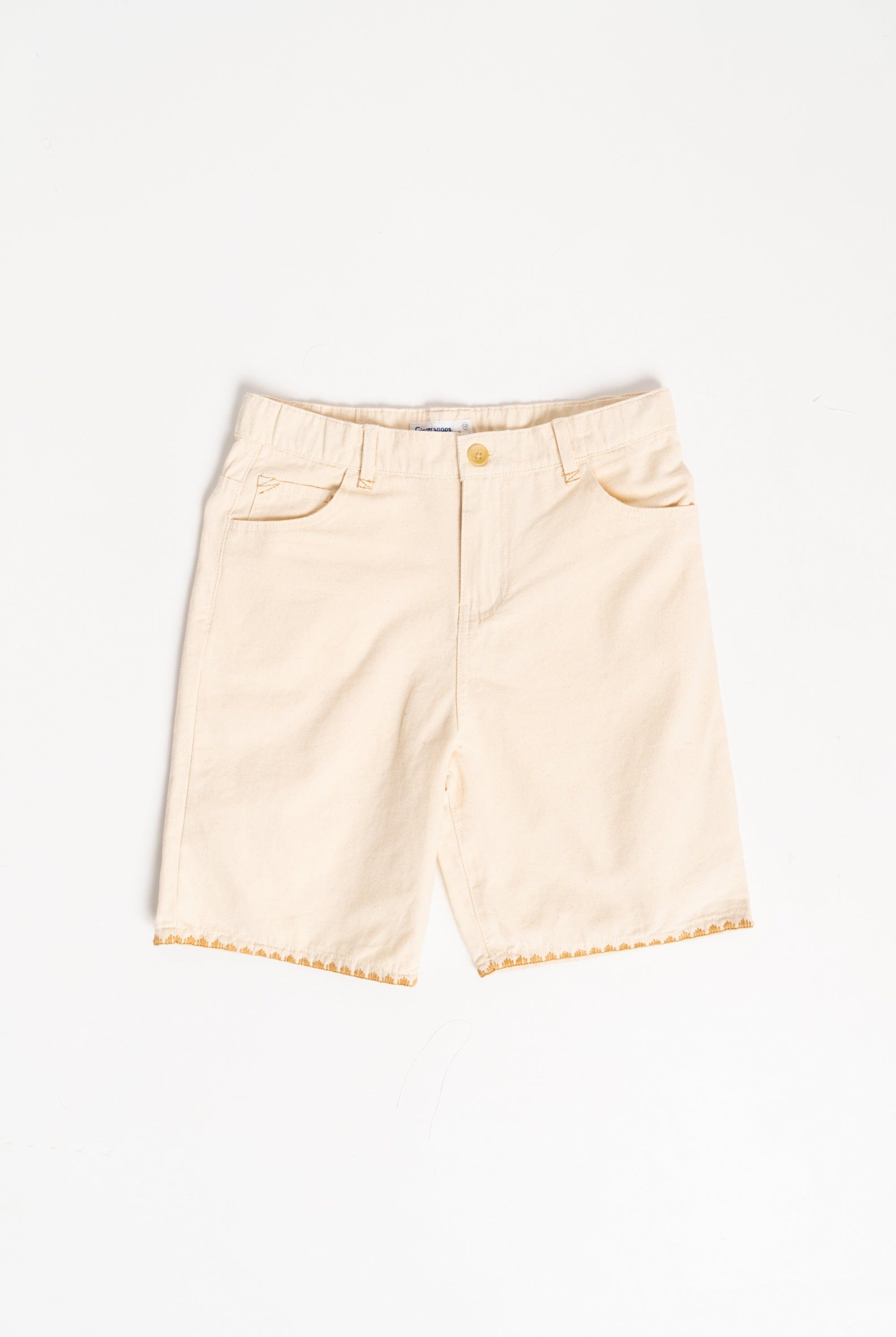 جينجرسنابس شورت سادة بجيوب جانبية مطرز من أسفل بالخيوط ولادي بيج