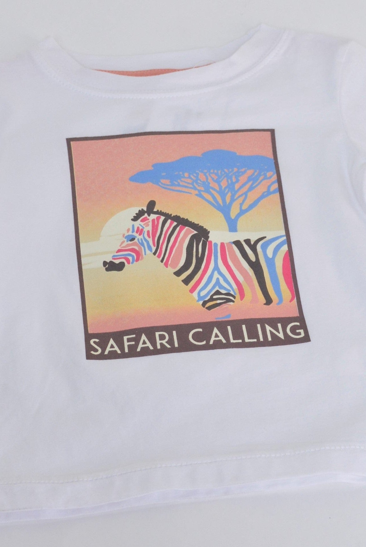 جينجرسنابس تيشيرت ولادي بطبعة على الصدر كم قصير أوف وايت فاتح