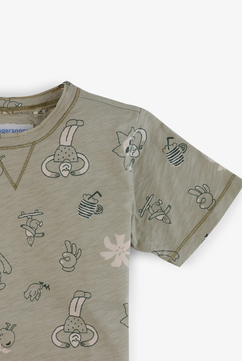 جينجرسنابس تيشيرت أولادي بياقة دائرية بطبعات على الصدر بتطريز على الياقة أخضر