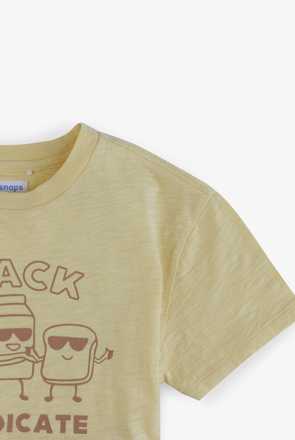 جينجرسنابس تيشيرت أولادي بياقة دائرية بطبعة خفيفة على الصدر أصفر