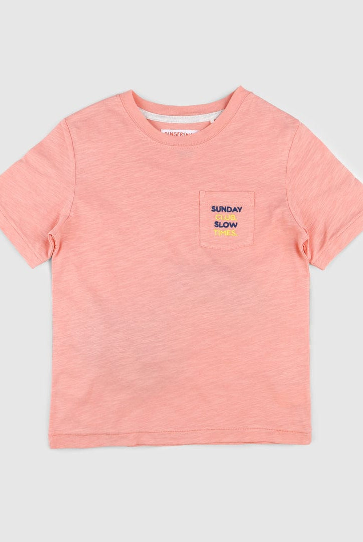 جينجرسنابس تي شيرت ولادي بجيب أمامي مرجاني فاتح