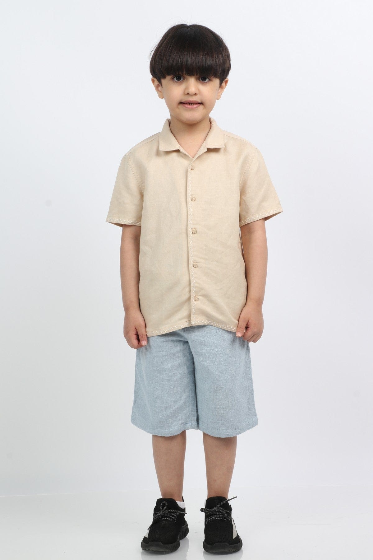 جينجرسنابس قميص أولادي نص كم سادة بيج