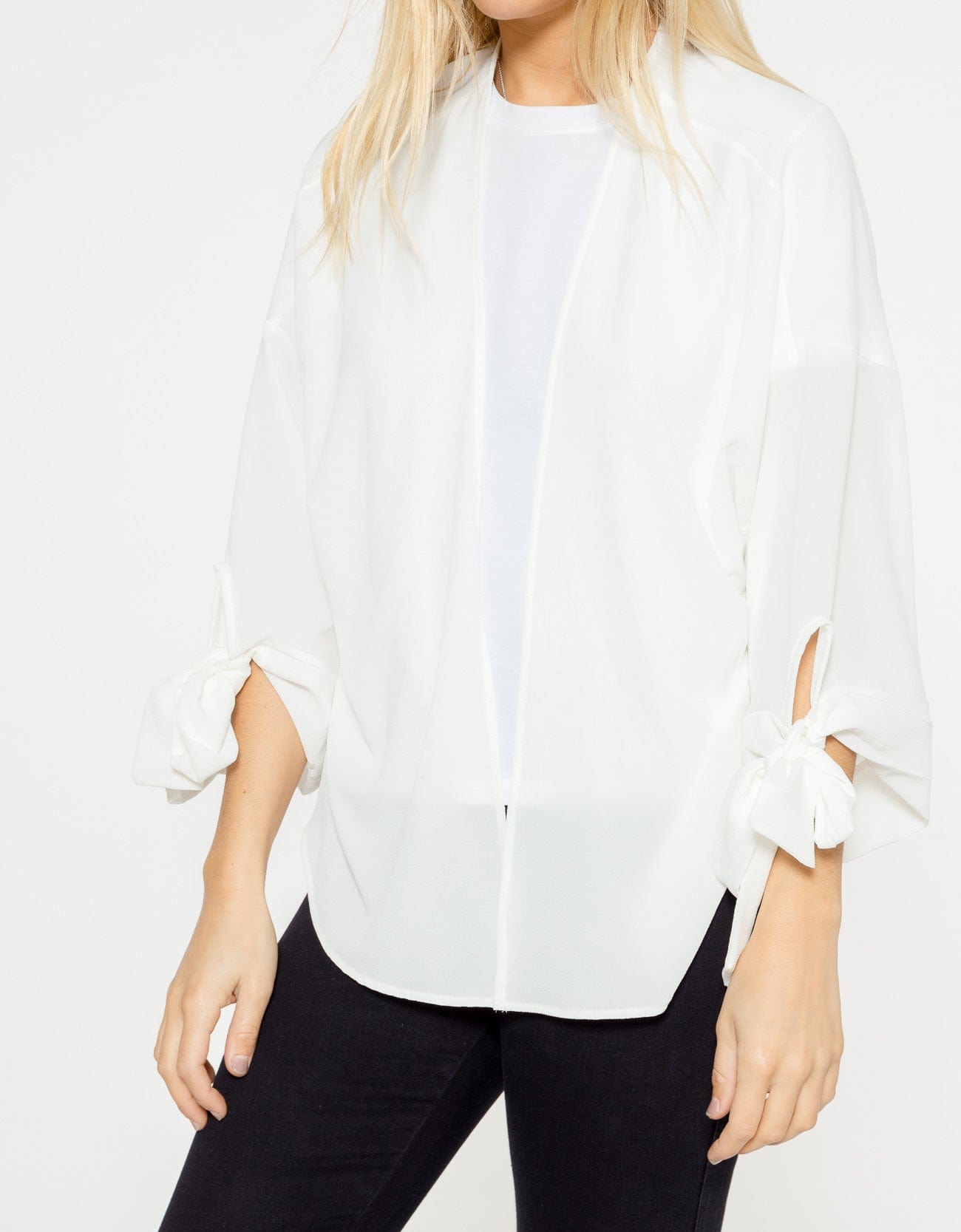 شانا كارديجان قصير مفتوح بأكمام طويلة برباط نسائي