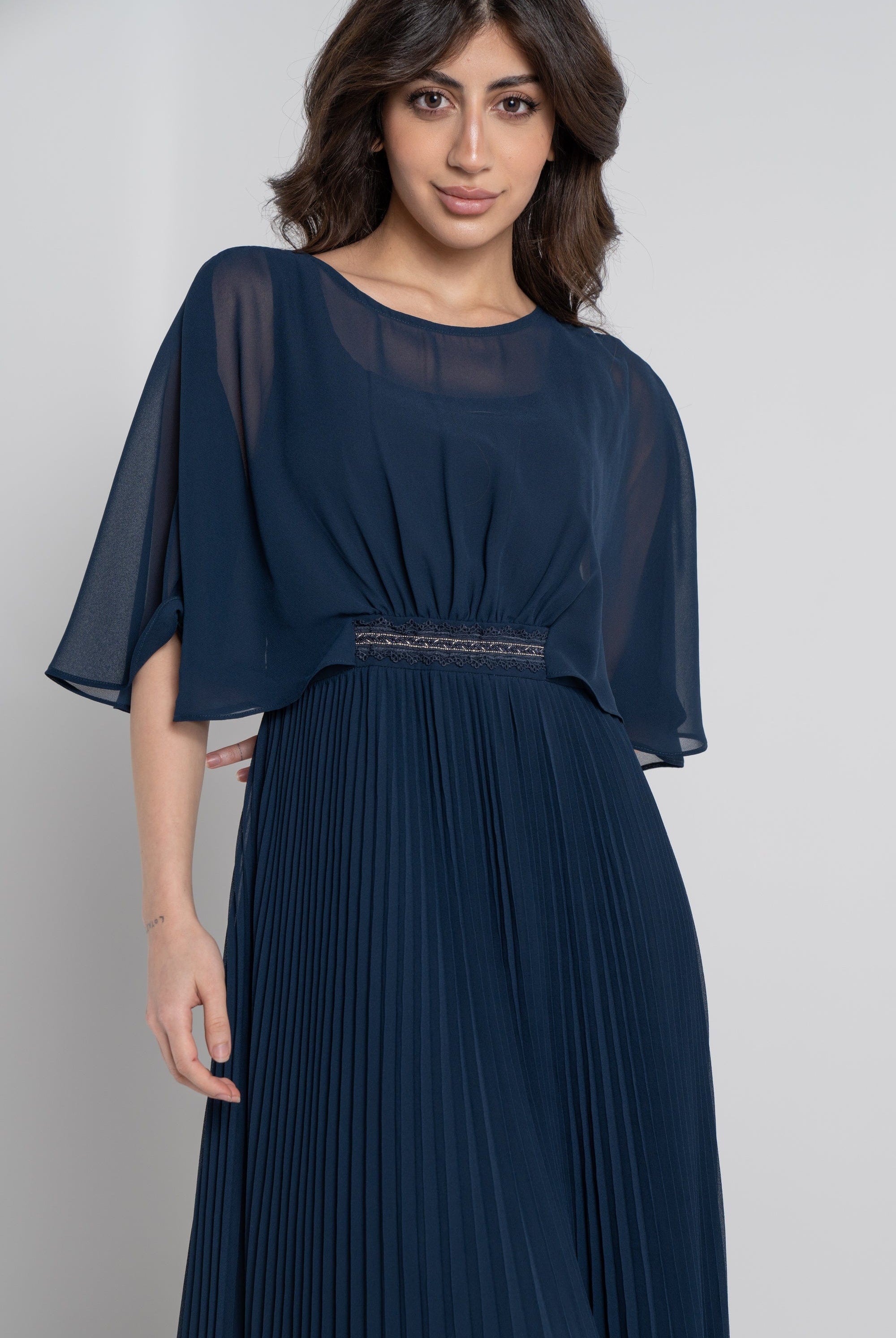 نتشي فستان طويل سادة بليسية مخصر نص كم مفتوح نسائي