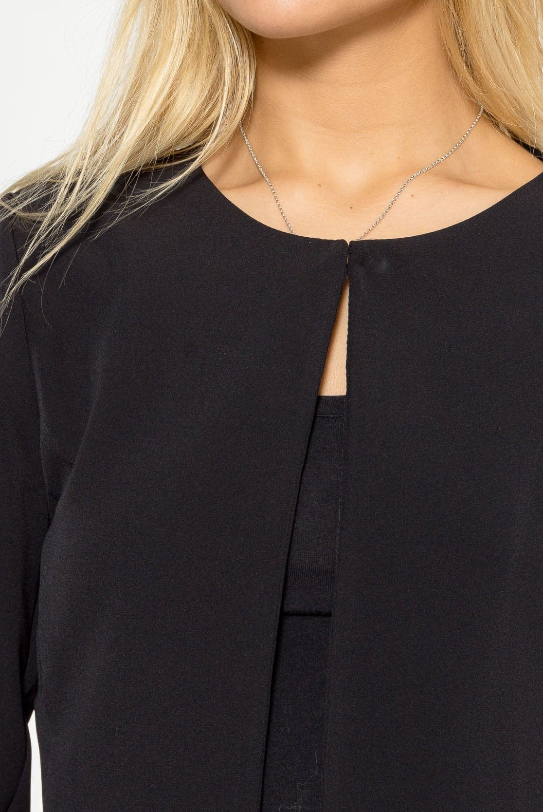 شانا سترة قصيرة مفتوحة من الأمام بأكمام طويلة نسائي أسود