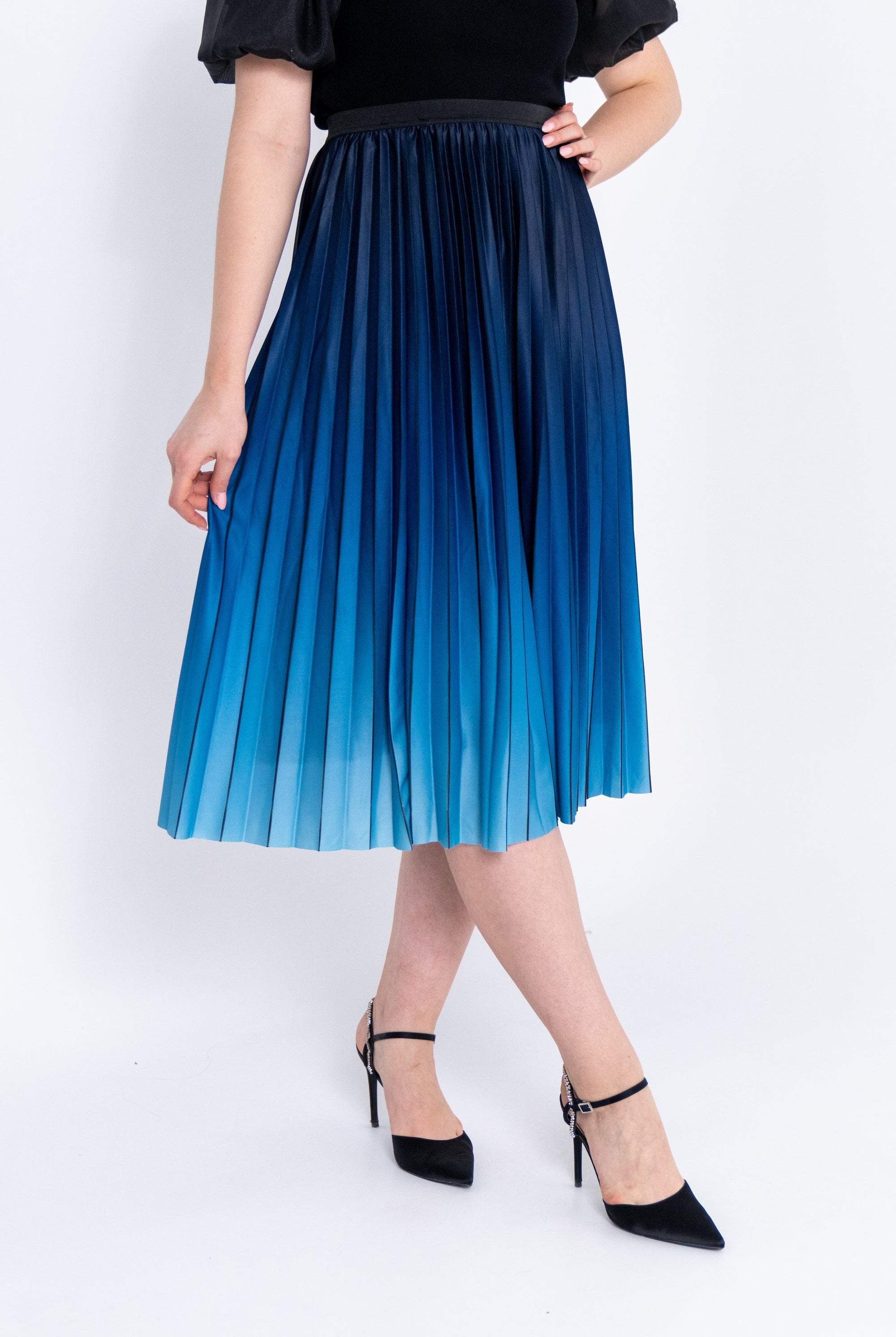 نتشي تنورة نسائية لونين بليسية