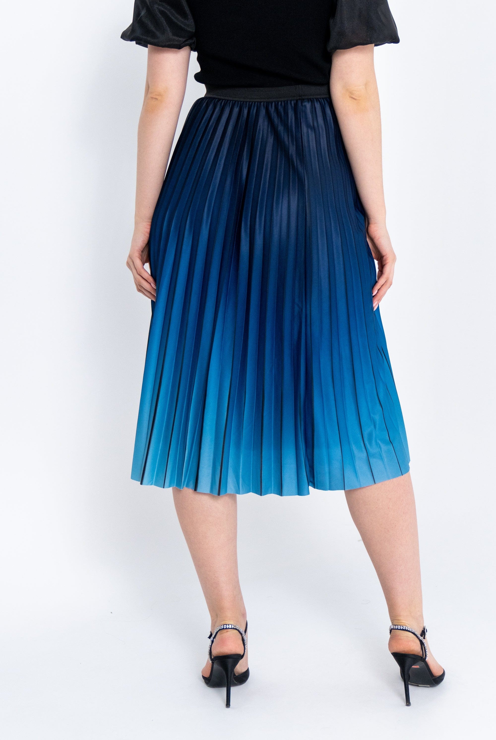 نتشي تنورة نسائية لونين بليسية