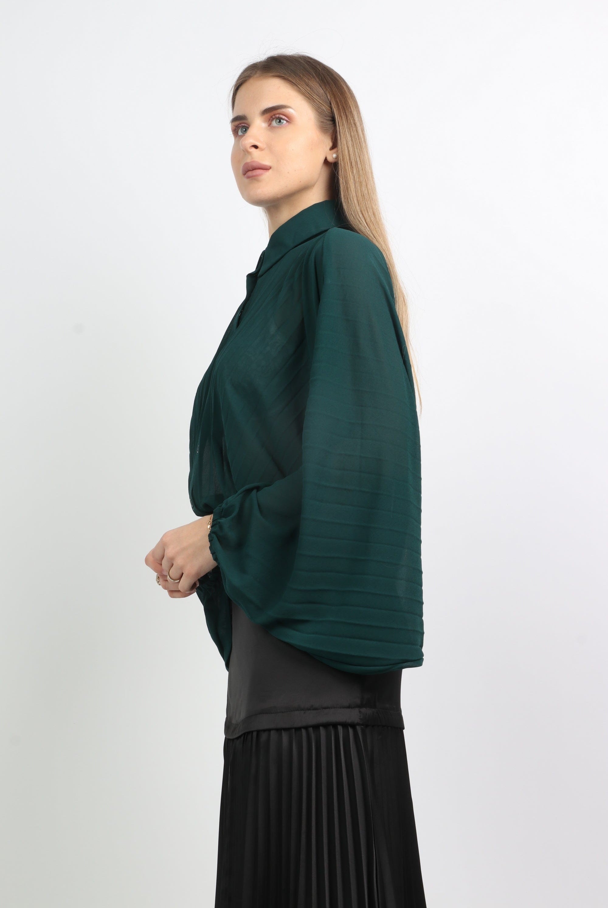 نتشي بلوزة أوفر سايز بياقة وأزرار أمامية نسائي