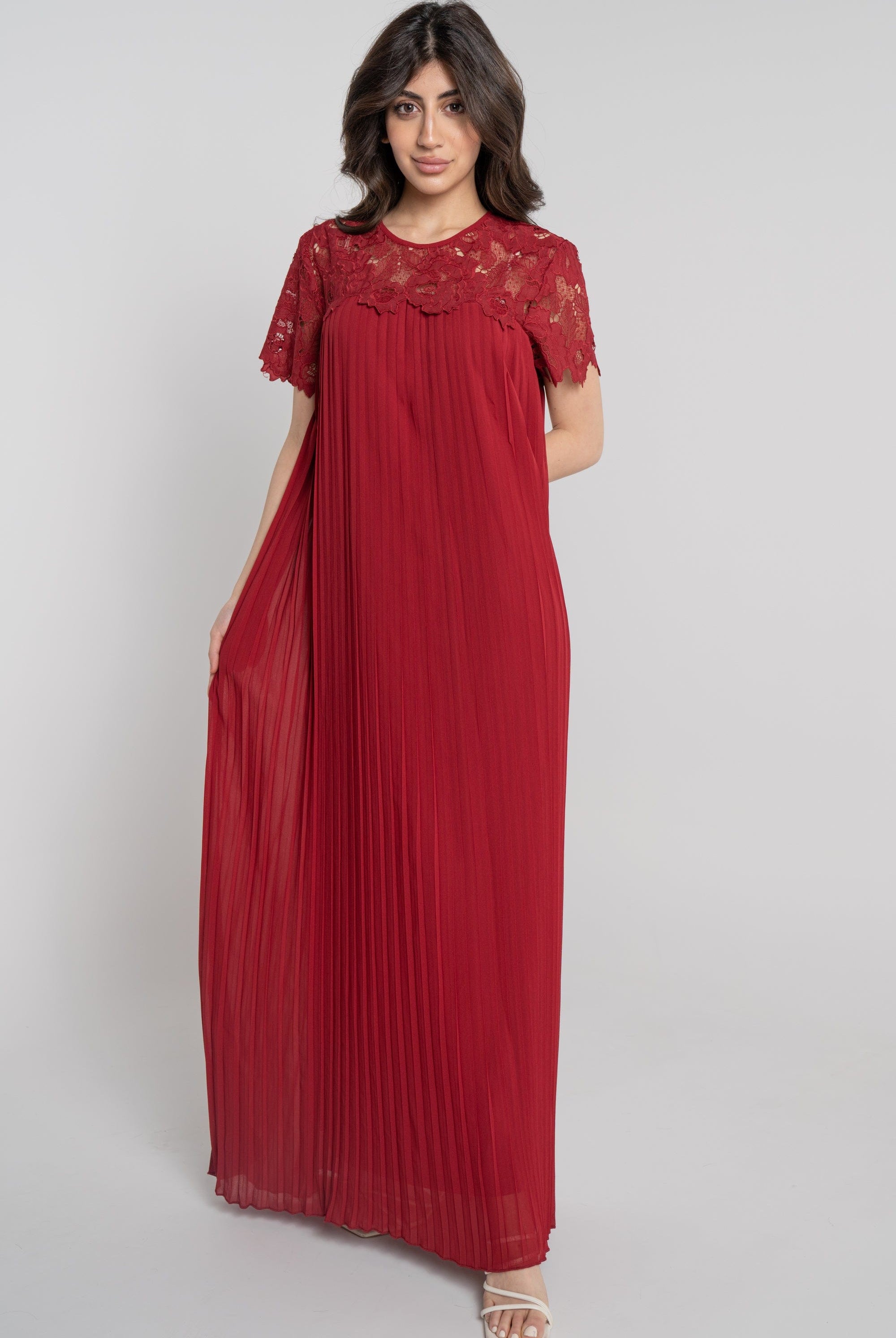 نتشي فستان طويل سادة بليسيه نص كم جوبير