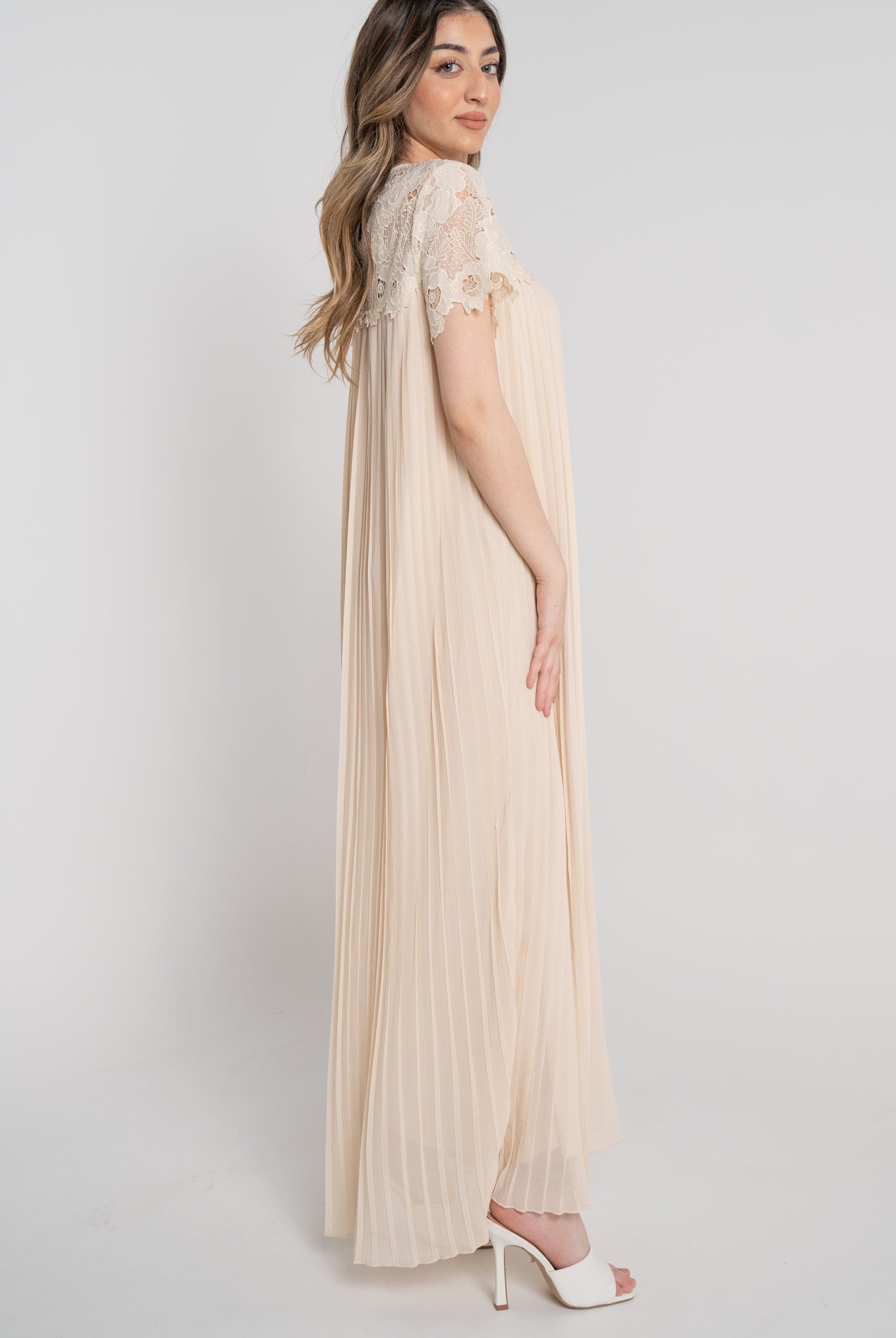 نتشي فستان طويل سادة بليسيه نص كم جوبير