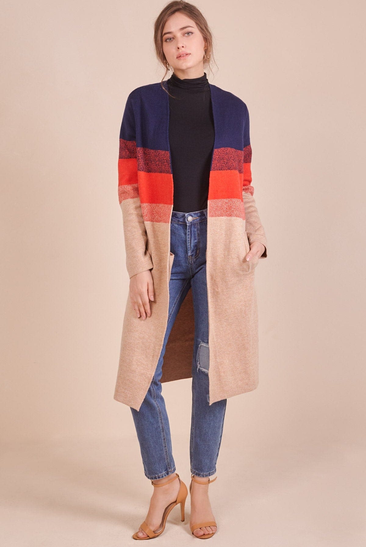 دريسنج بولا كارديجان طويل مخطط بالعرض بأكمام طويلة بيج