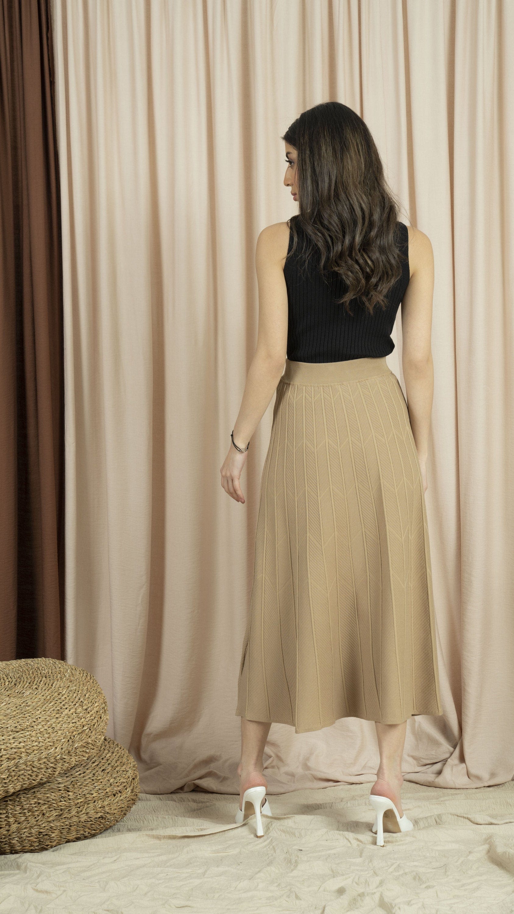 نتشي بلوزة نسائية صيفية بدون أكمام بنص رقبة