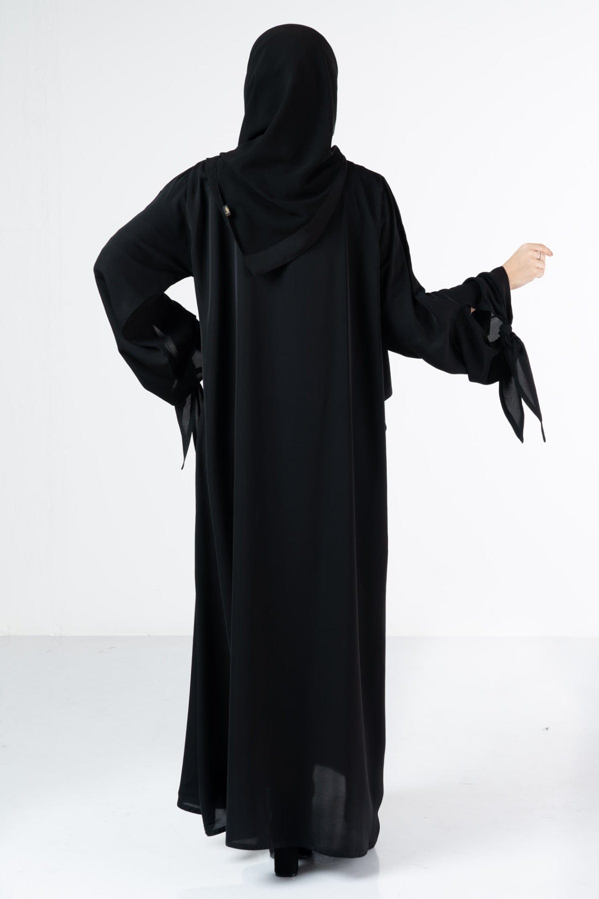 جوهرة عبايه سعودية كلاسيك بلاك بيري أسود