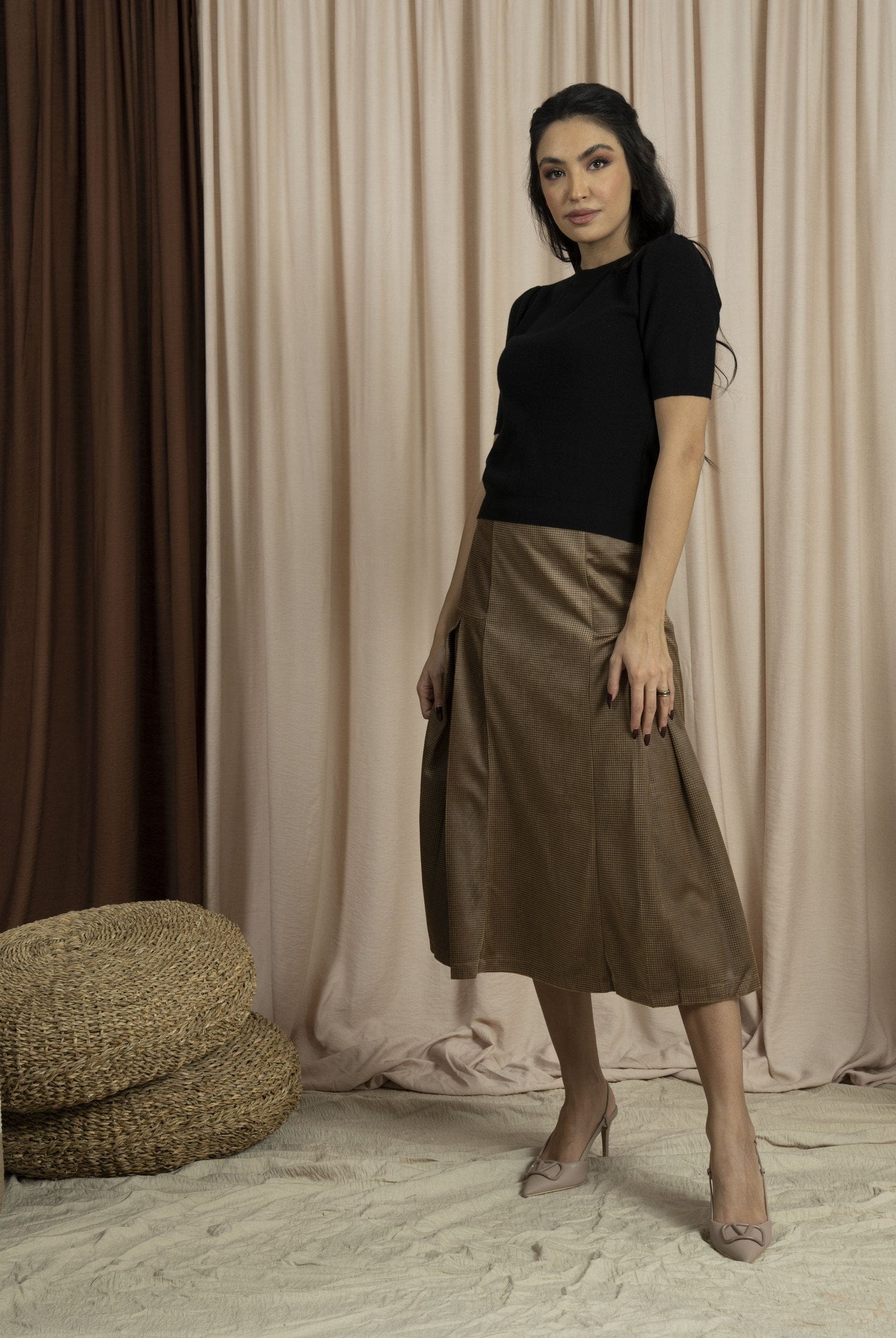 ميكا بلوزة رسميه نسائية نص كم منسوجة