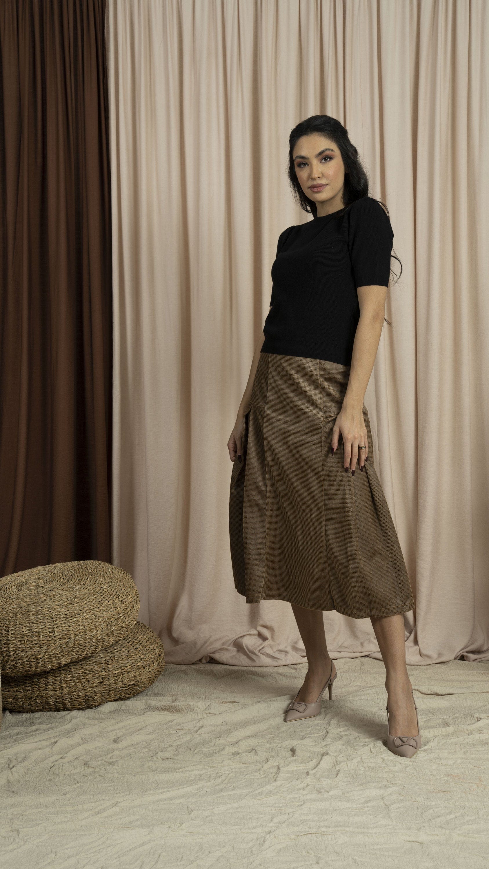 ميكا بلوزة رسميه نسائية نص كم منسوجة