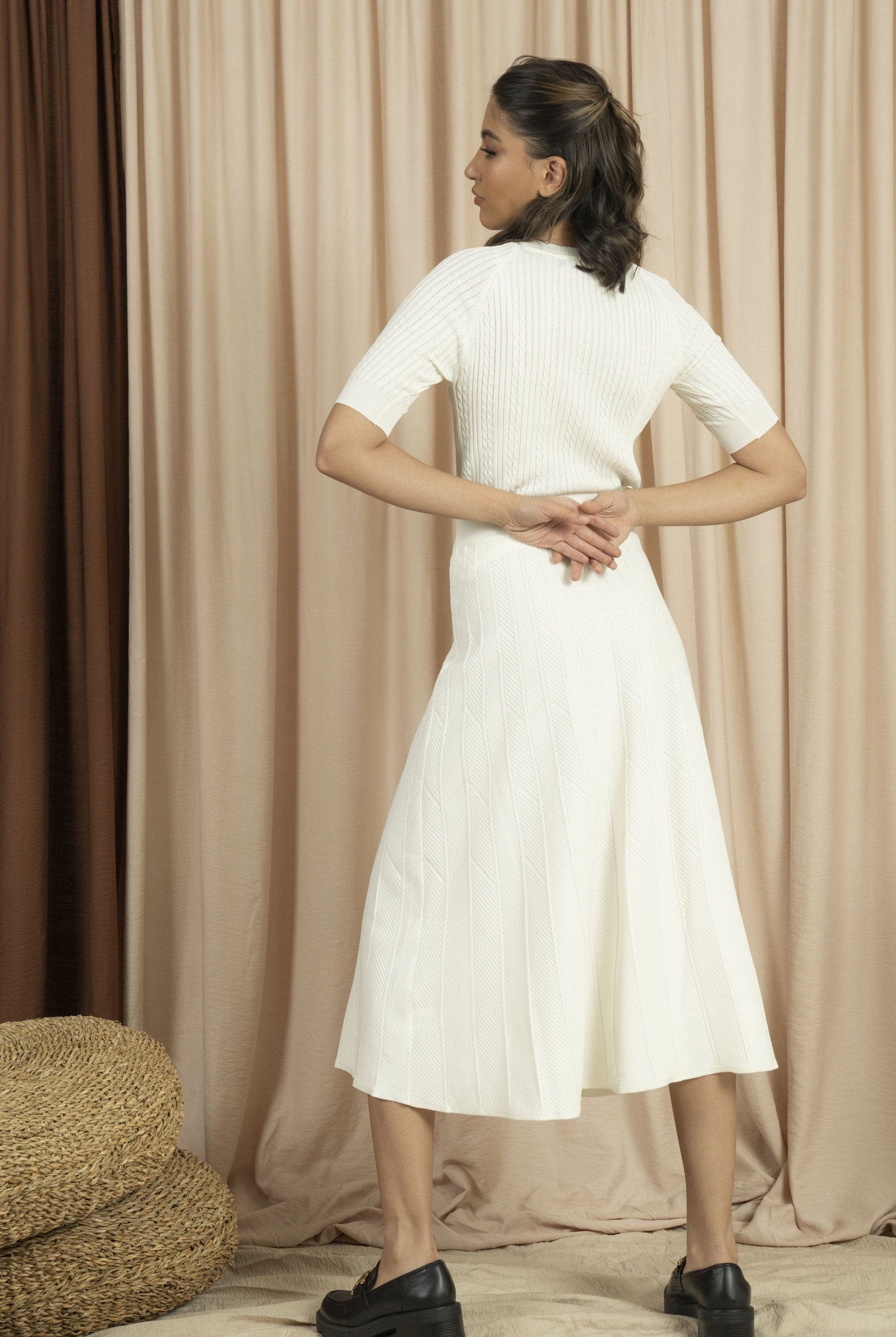 نتشي تنورة ميدي نسائية مضلعة بالطول