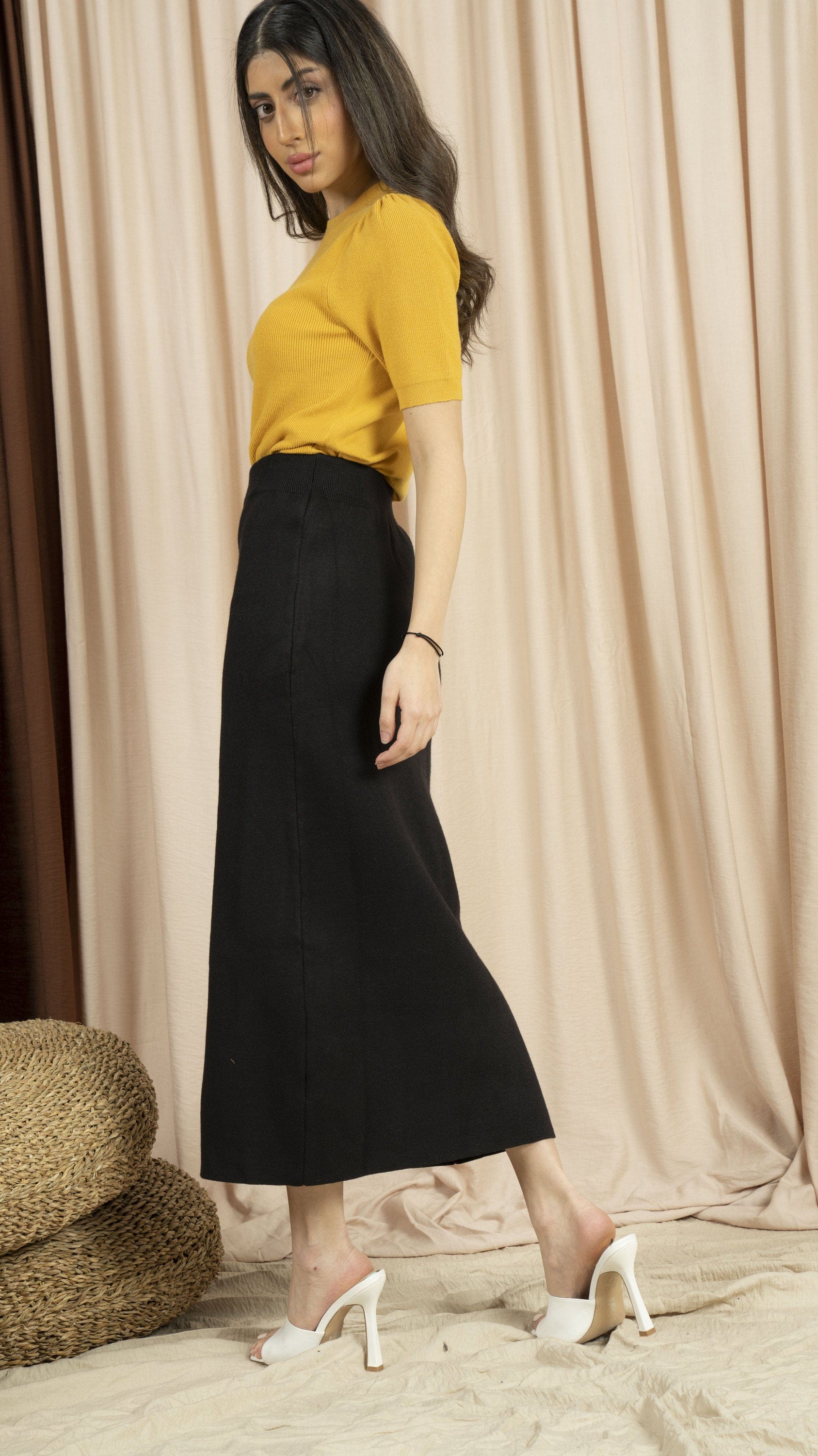 ميكا تنورة ميدي سادة بخصر مرتفع