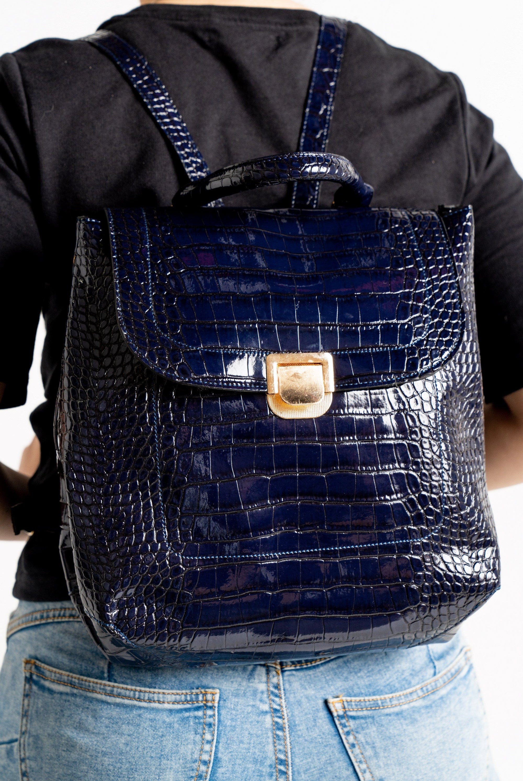 داليدرس حقيبة ظهر كتفين جلد ثعبان سادة