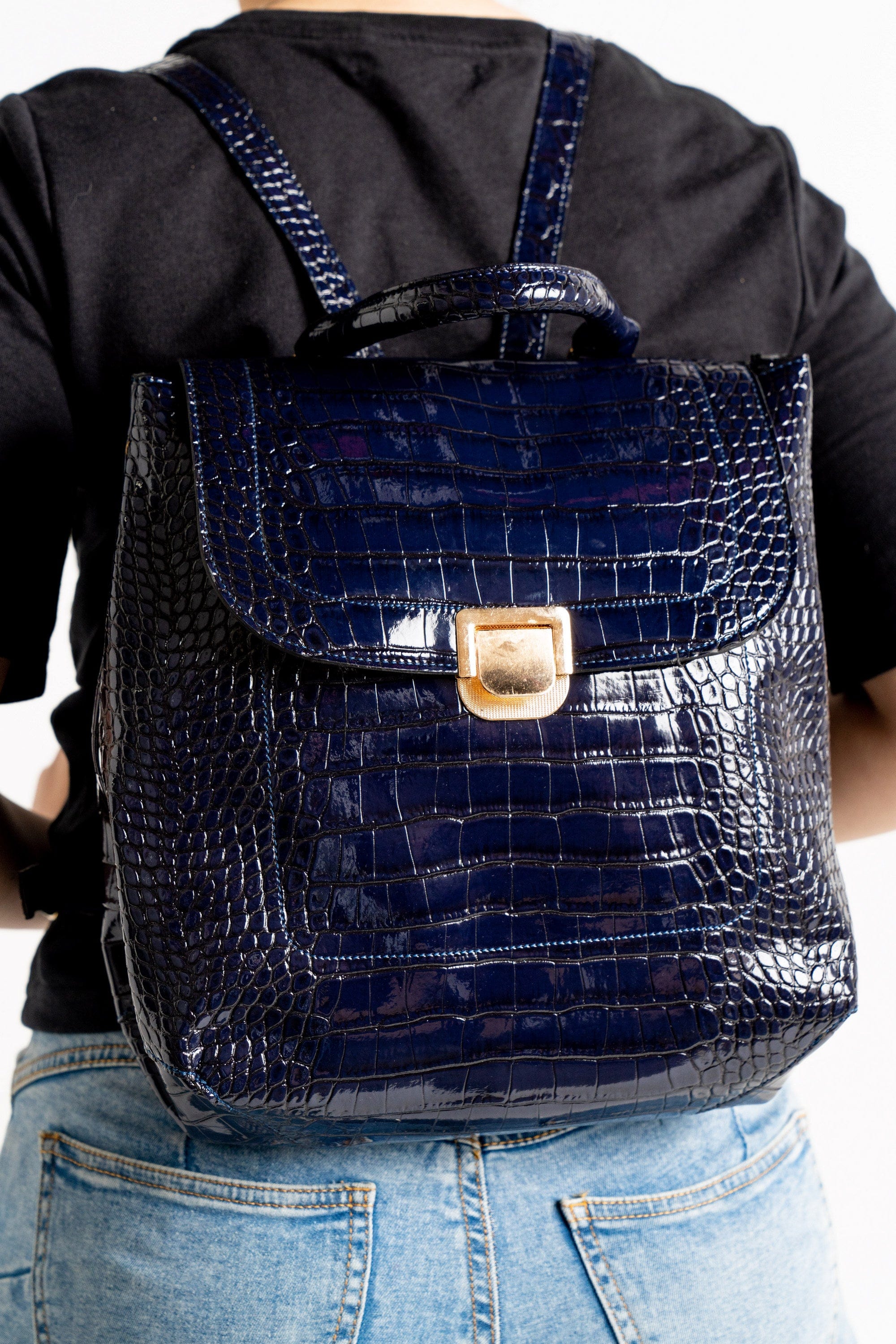 داليدرس حقيبة ظهر كتفين جلد ثعبان سادة