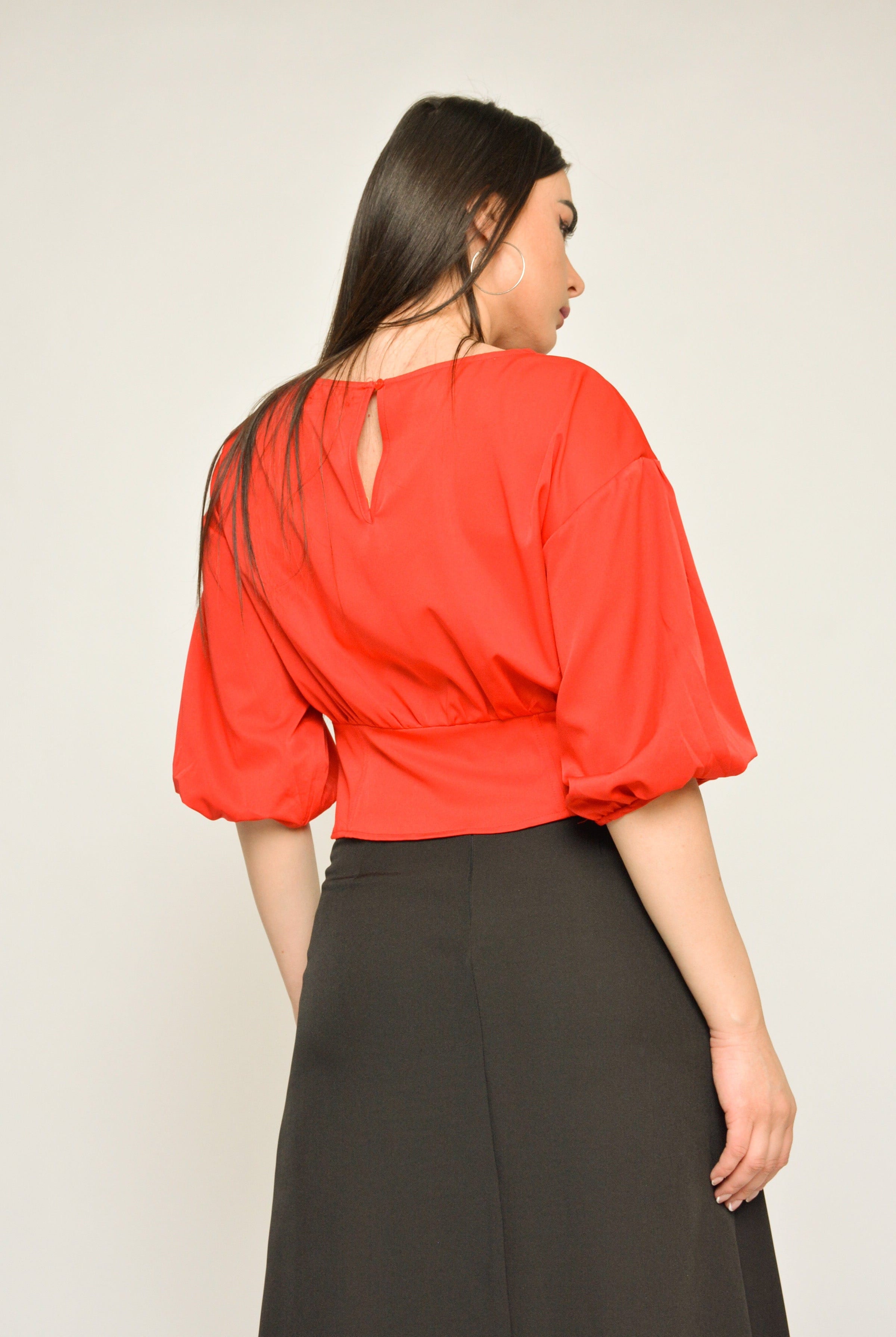 نتشي بلوزة كلاسيكية سادة مخصرة أكمام طويلة بف نسائي