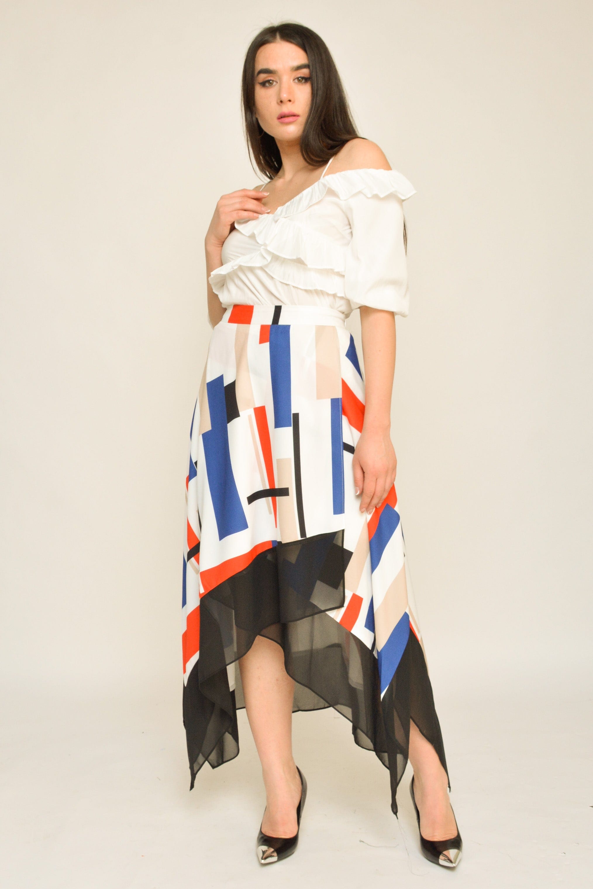 نتشي بلوزة حمالات كتف نازل بكرانيش نسائي