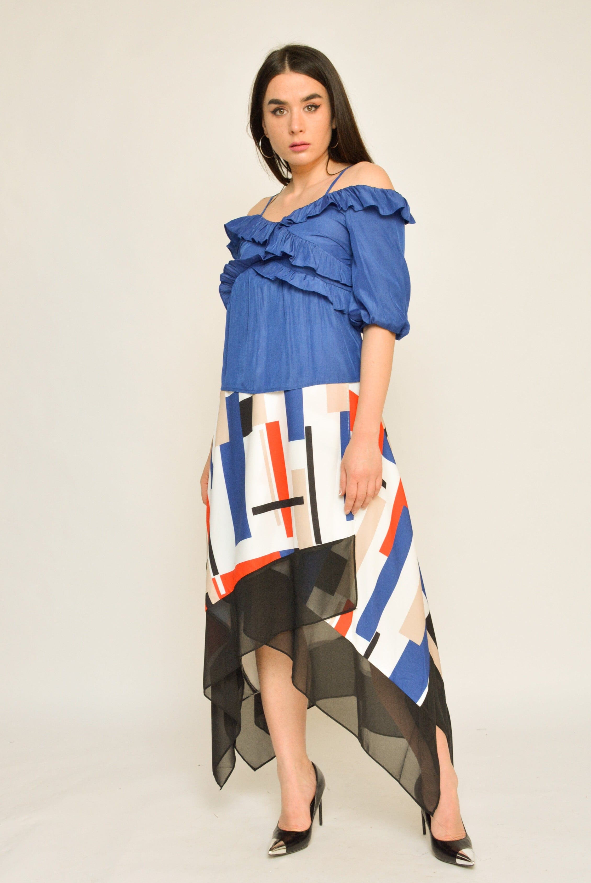 نتشي بلوزة حمالات كتف نازل بكرانيش نسائي