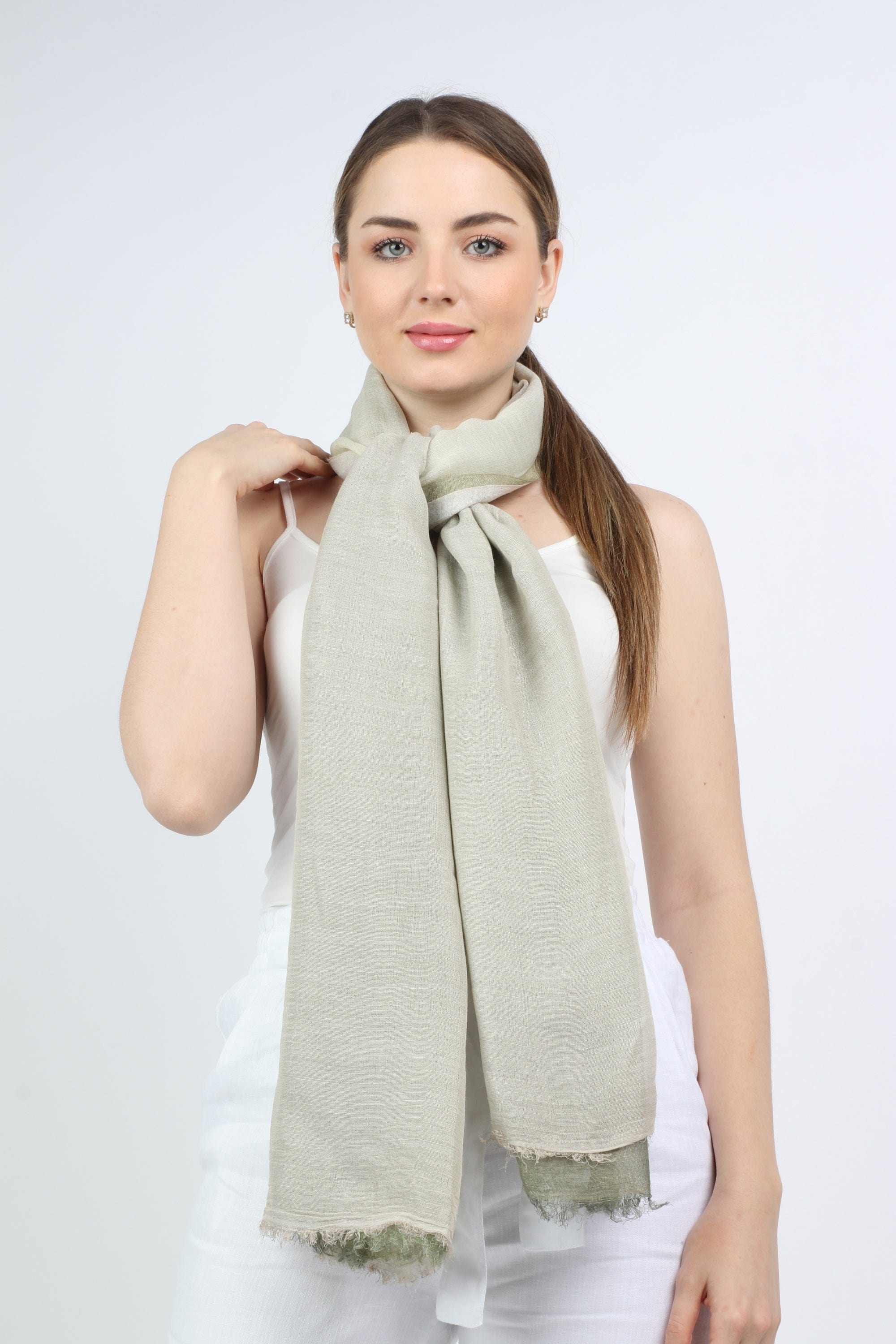 نتشي وشاح سادة طويل نسائي