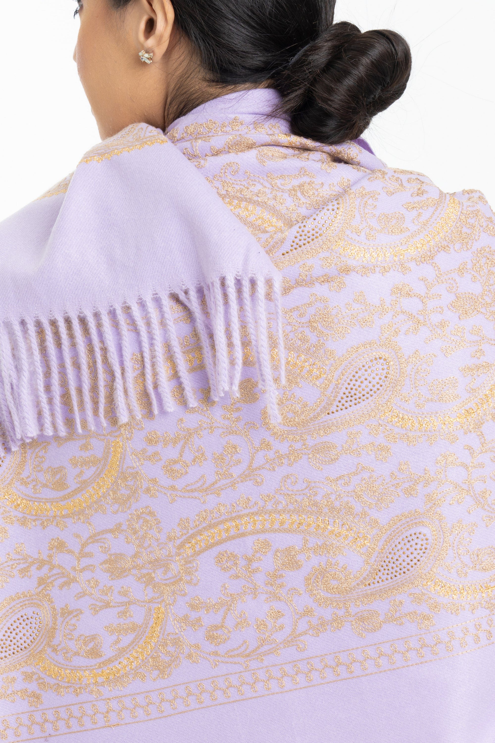 نتشي شال نسائي مطرز بورد