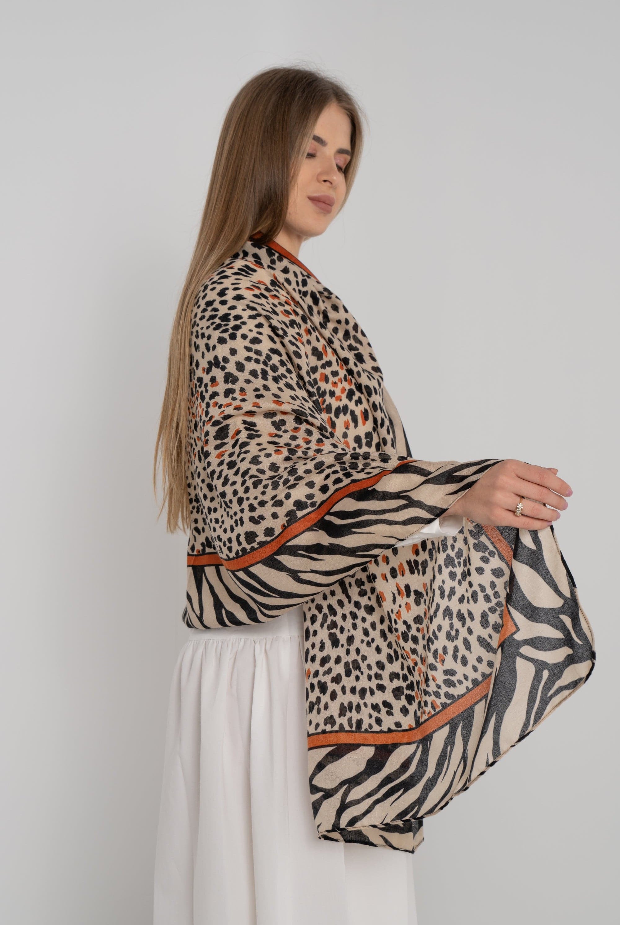 نتشي سكارف منقوش طويل برتقالي