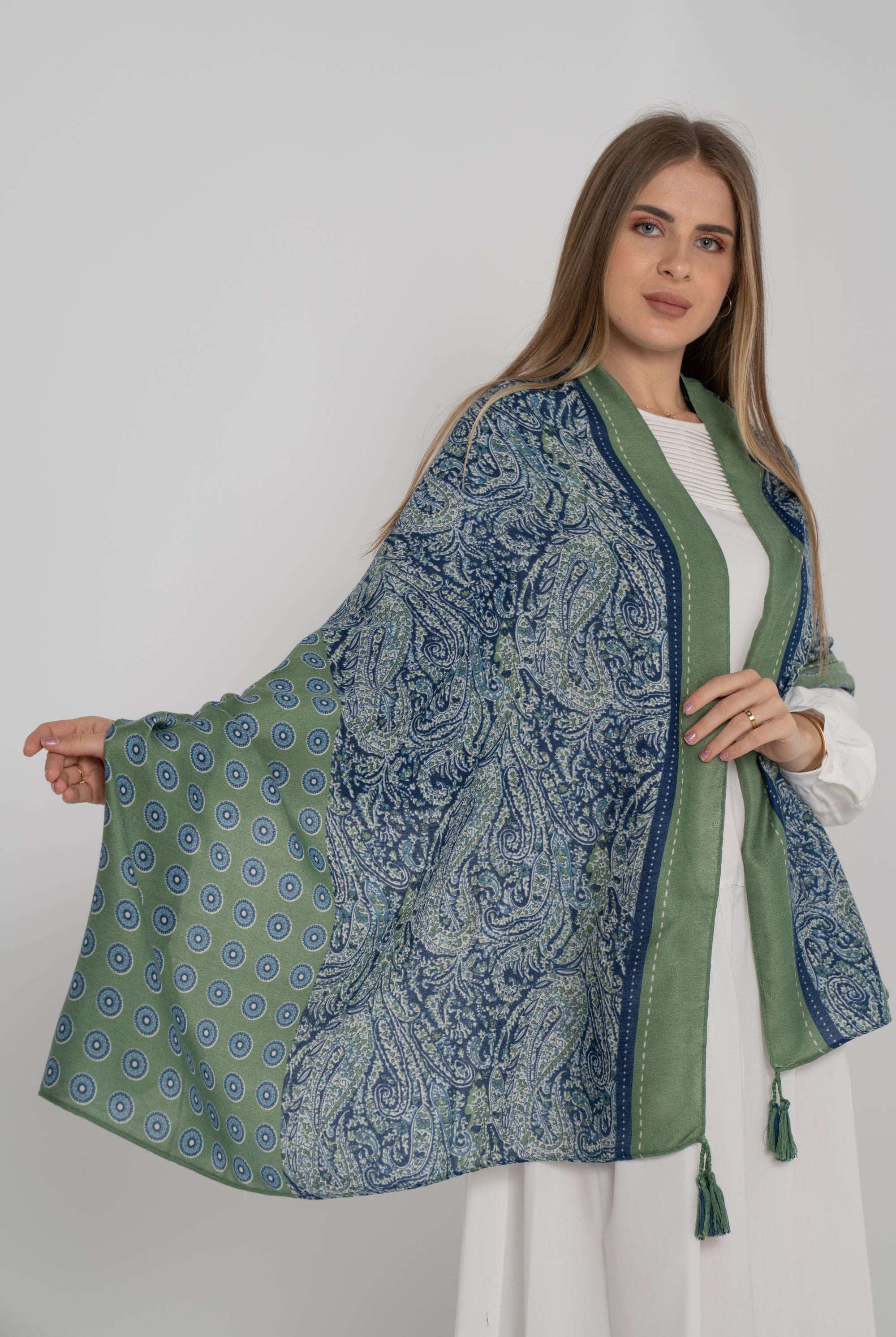 نتشي سكارف منقوش طويل واسع