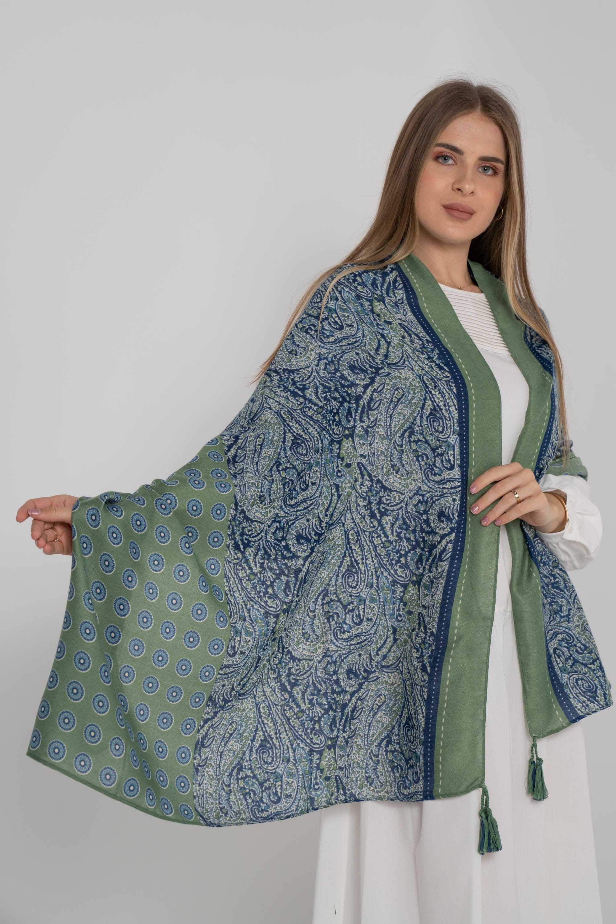 نتشي سكارف منقوش طويل واسع