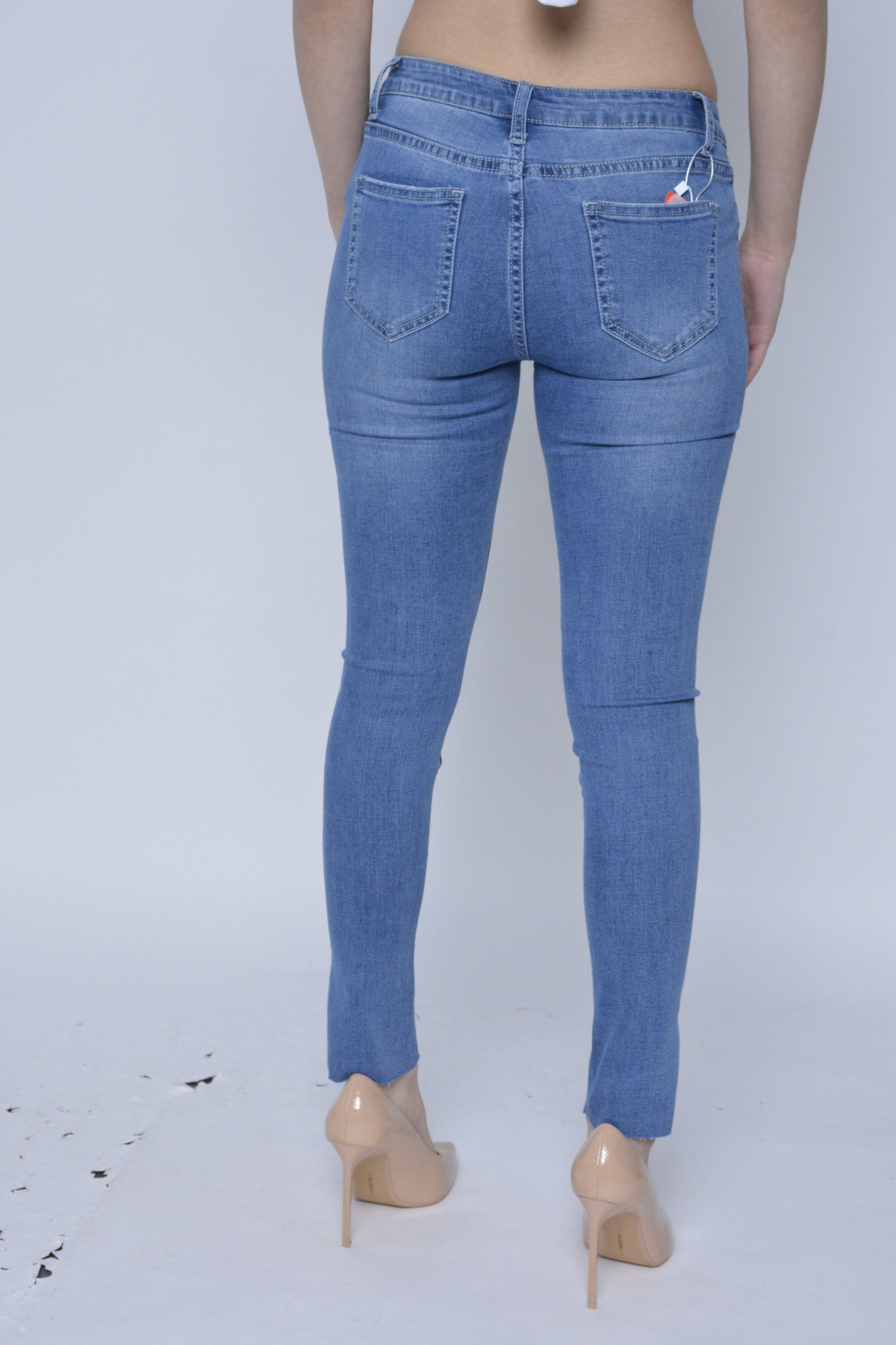 نتشي بنطلون سكيني مقطع على الركبة طويل نسائي