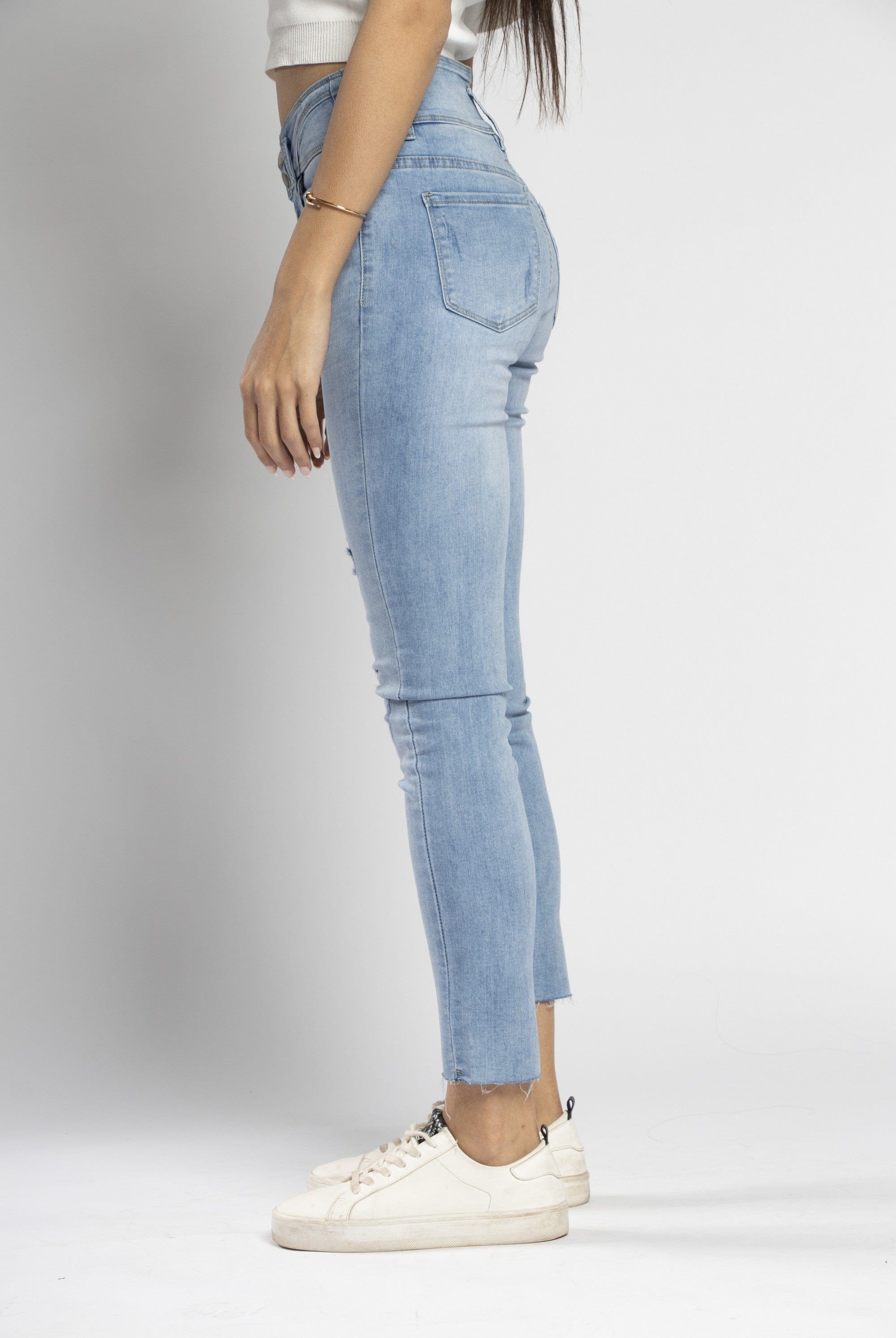 نتشي بنطلون جينز سكيني مصمم مع قطع طويل نسائي