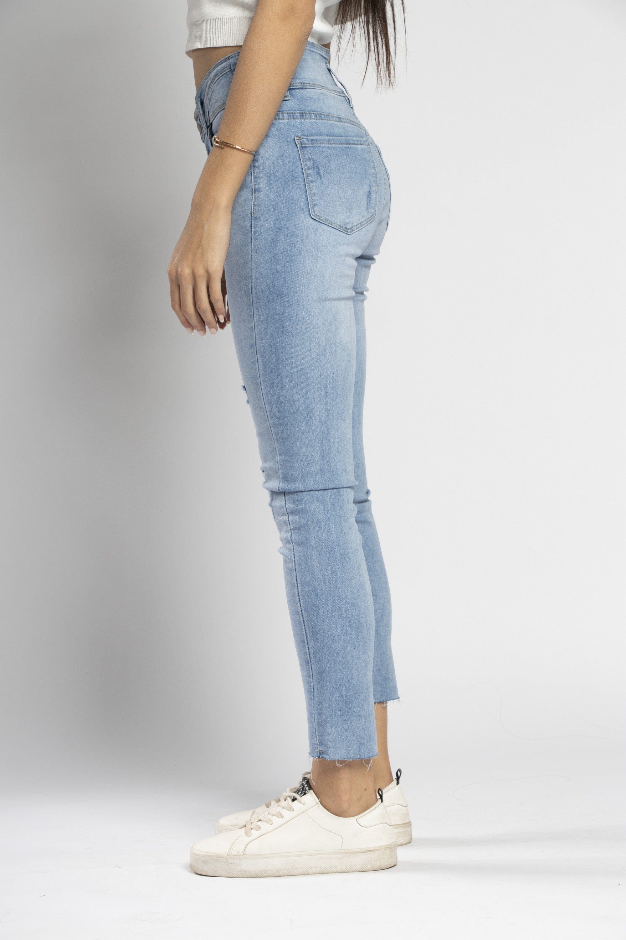 نتشي بنطلون جينز سكيني مصمم مع قطع طويل نسائي