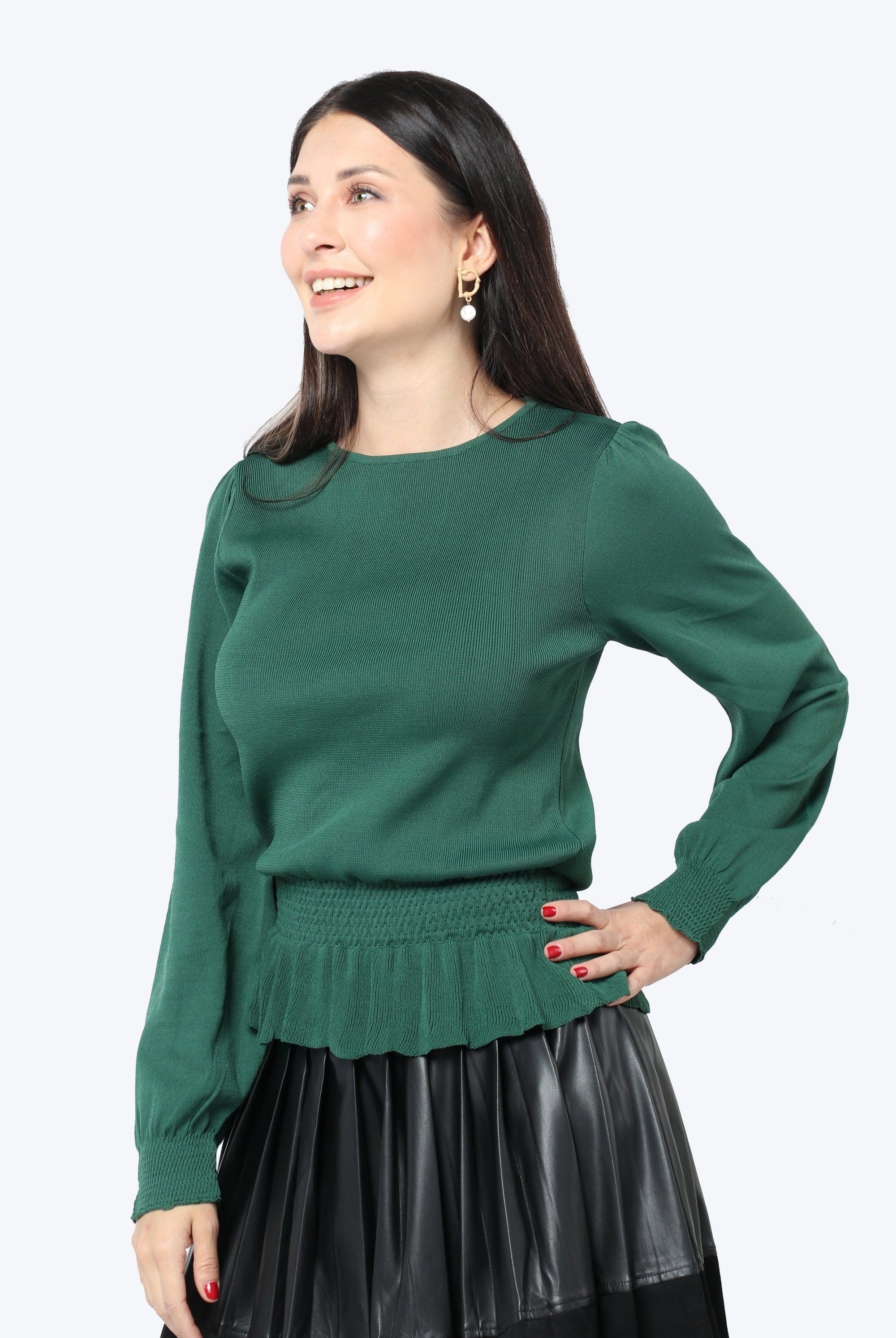 نتشي بلوزة واسعة مخصرة كم طويل