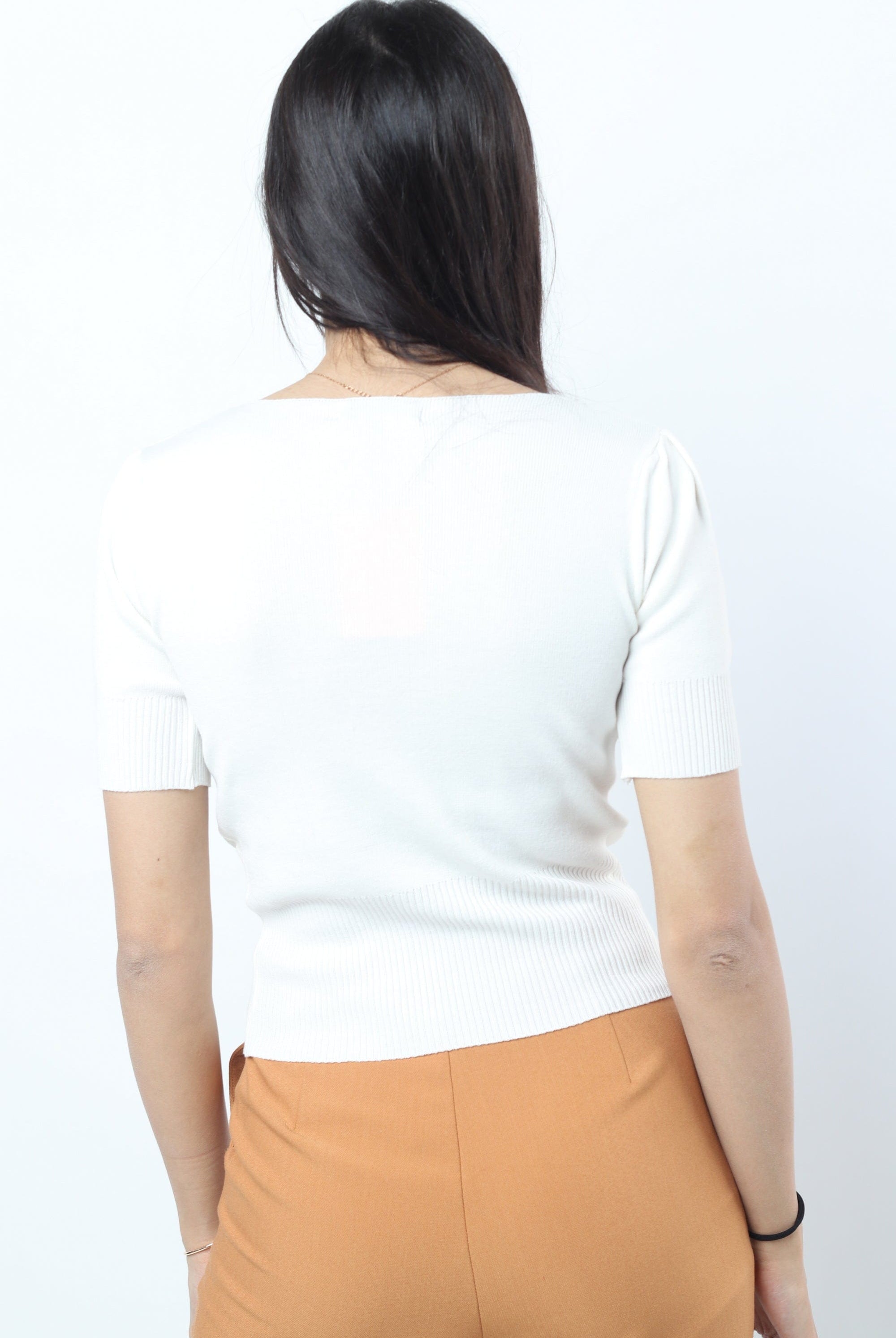 نتشي بلوزة قطنية مكشكشة من الصدر كم قصير نسائي