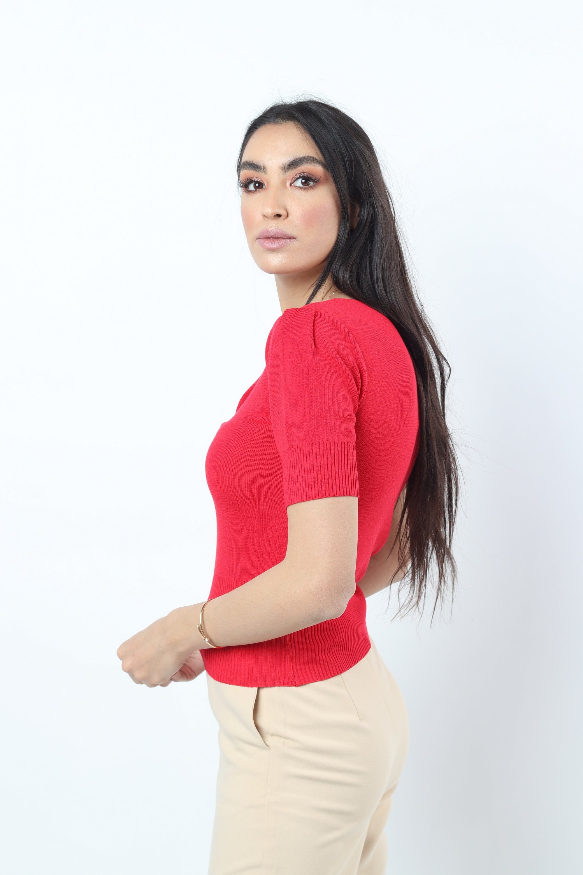 نتشي بلوزة قطنية مكشكشة من الصدر كم قصير نسائي