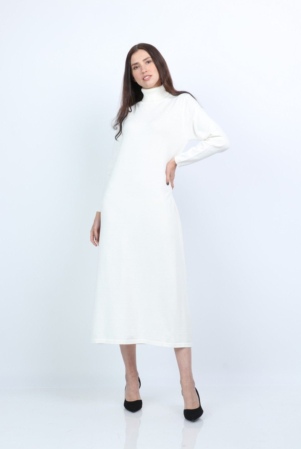 نتشي فستان ميدي صوف شتوي بأكمام طويلة