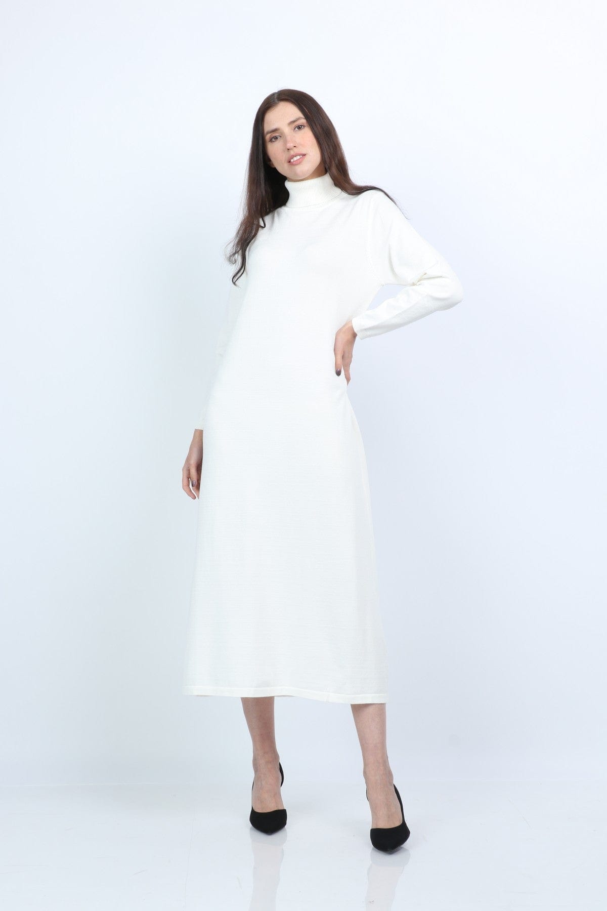 نتشي فستان ميدي صوف شتوي بأكمام طويلة