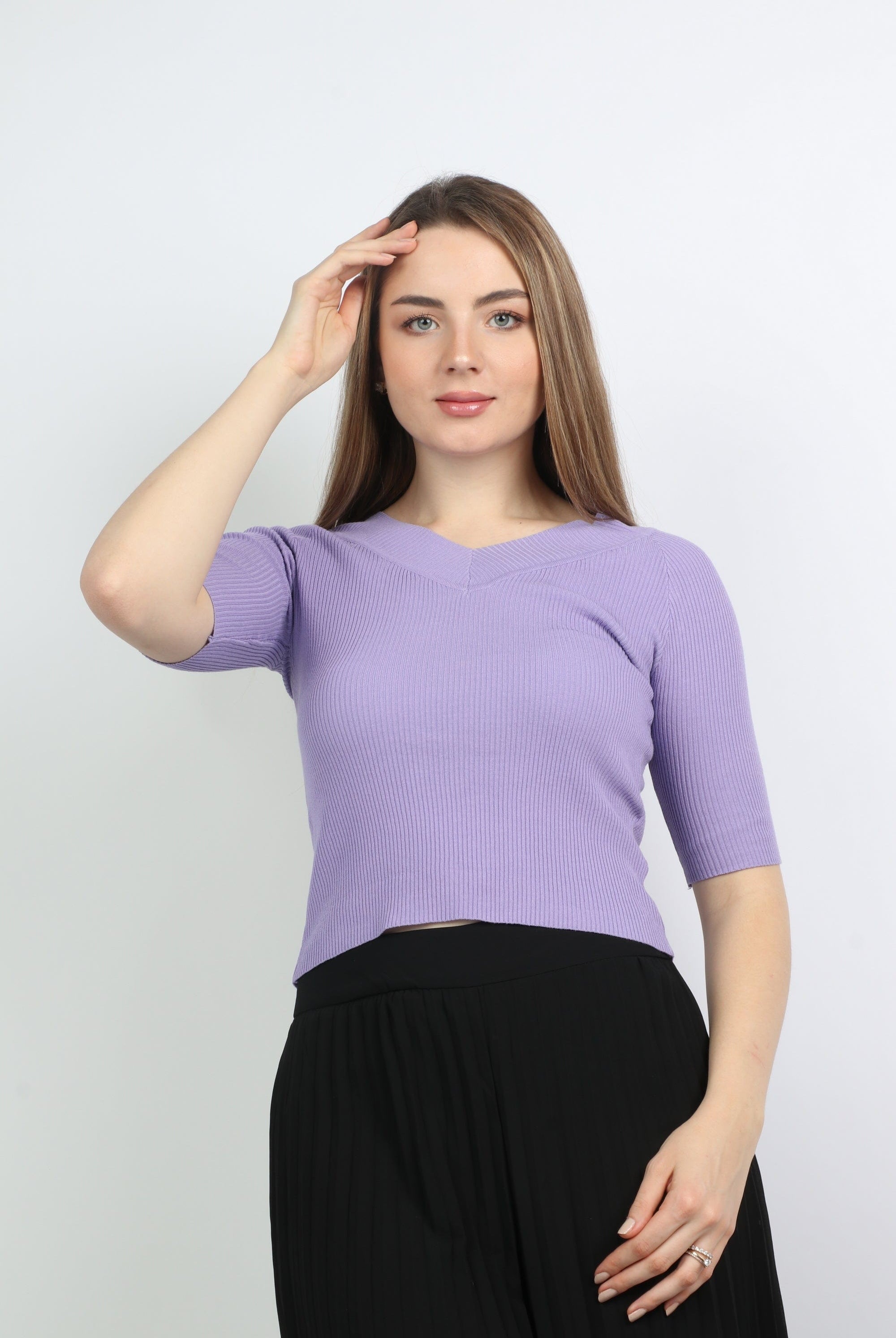 نتشي بلوزة سادة رقبة سبعة نص كم نسائي