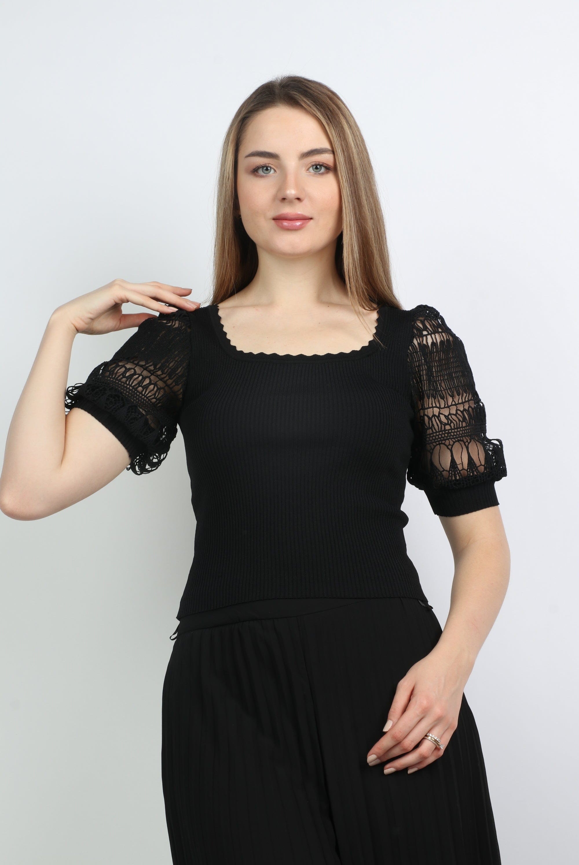 نتشي بلوزة سادة بأكمام دانتيل ياقة مربعة نسائي