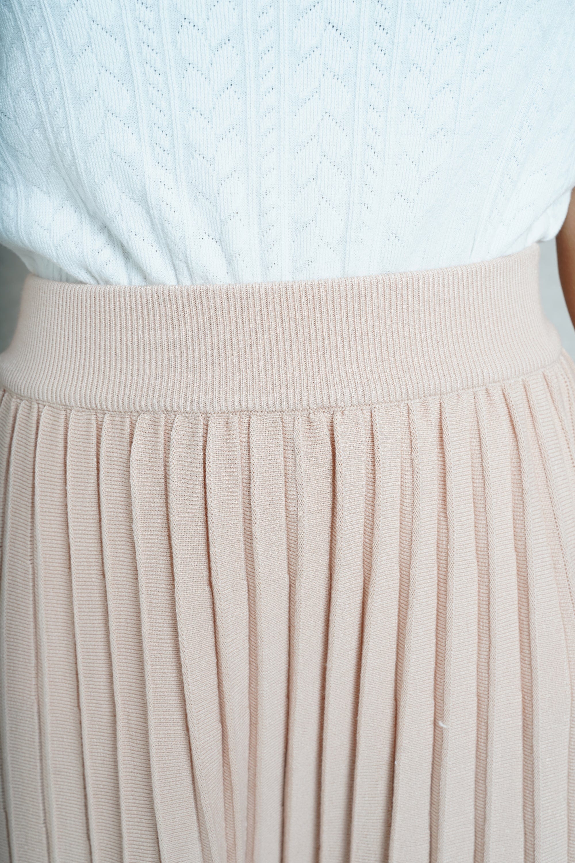 نتشي تنورة ميدي منسوجة بليسية