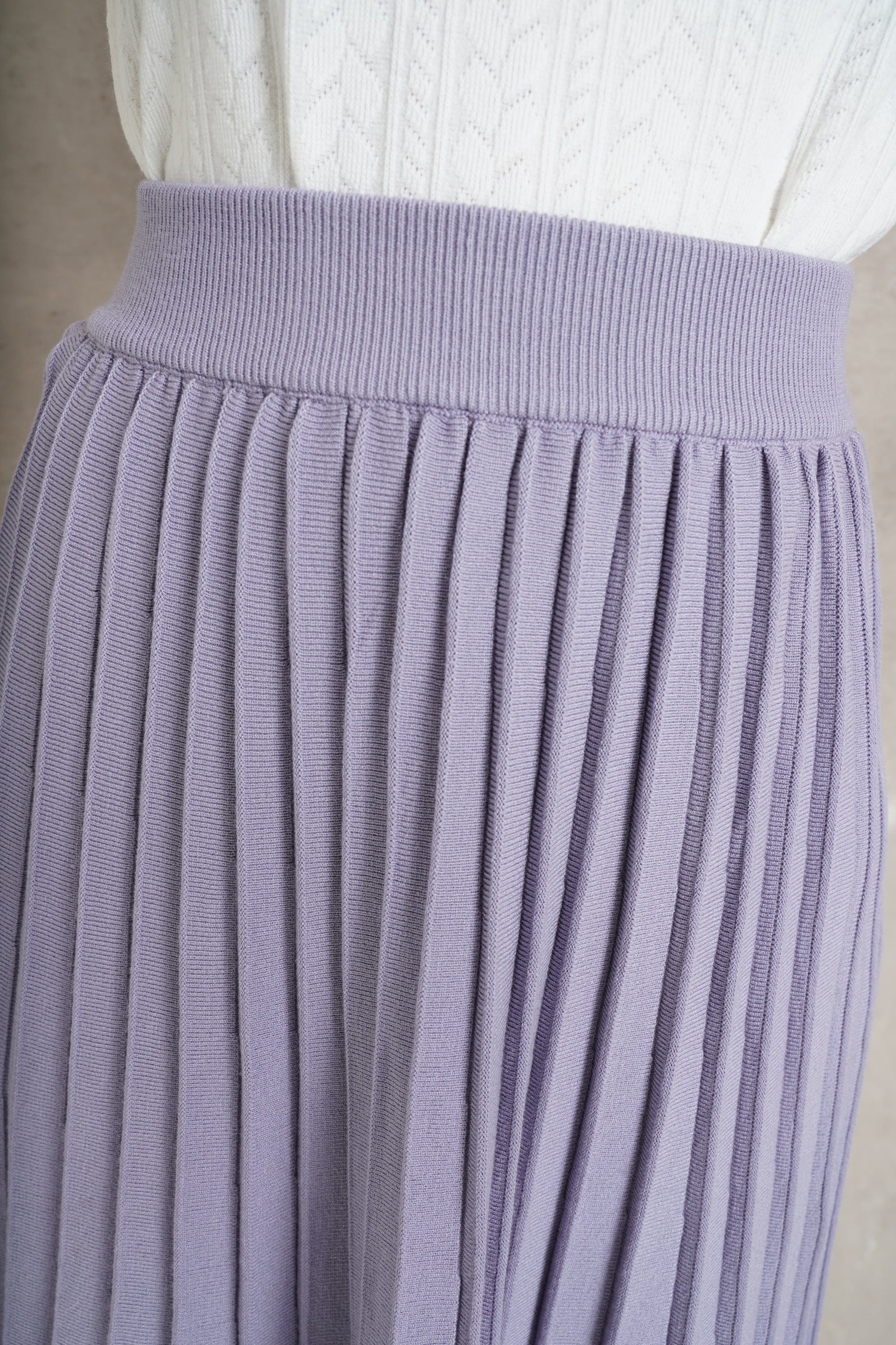 نتشي تنورة ميدي منسوجة بليسية