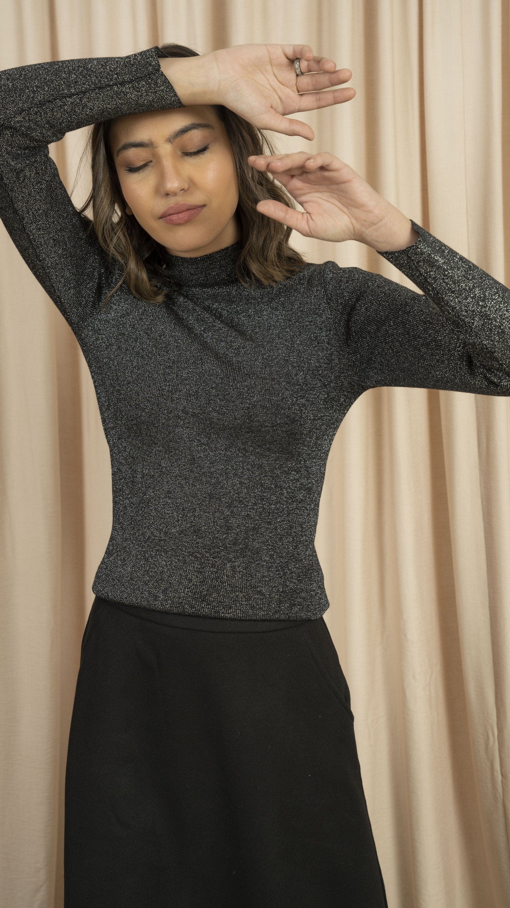 نتشي بلوزة شتوية كم طويل نسائي